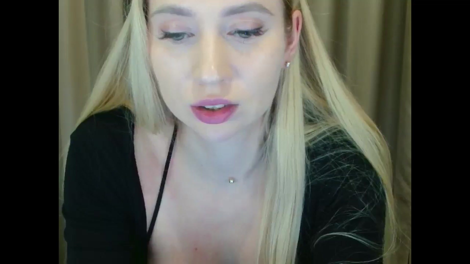 Gallery image thumbnail from Miss_Sylvia's myfreecams stream on, 03/19/2025, 18:21 image 13 of 20