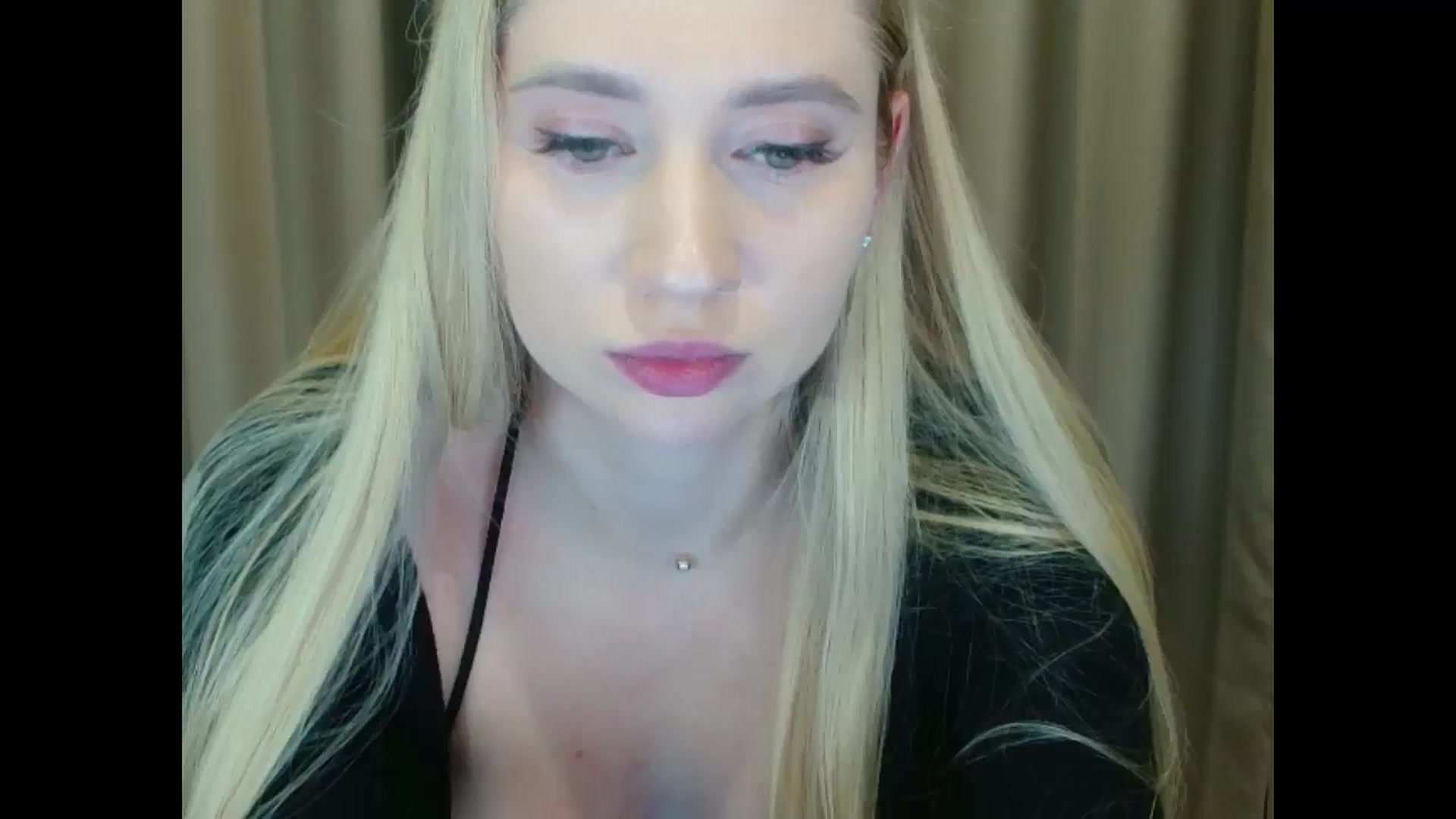 Gallery image thumbnail from Miss_Sylvia's myfreecams stream on, 03/19/2025, 18:21 image 16 of 20