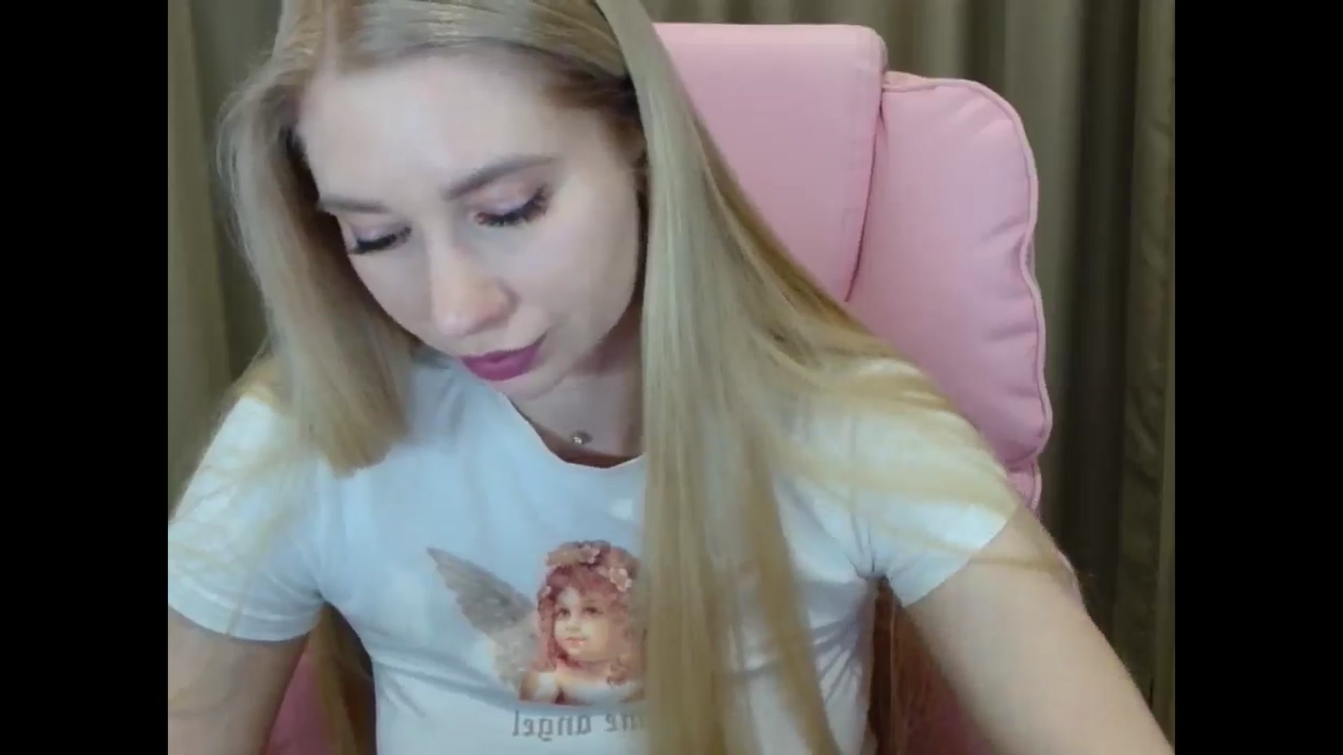Gallery image thumbnail from Miss_Sylvia's myfreecams stream on, 03/21/2025, 19:54 image 2 of 20