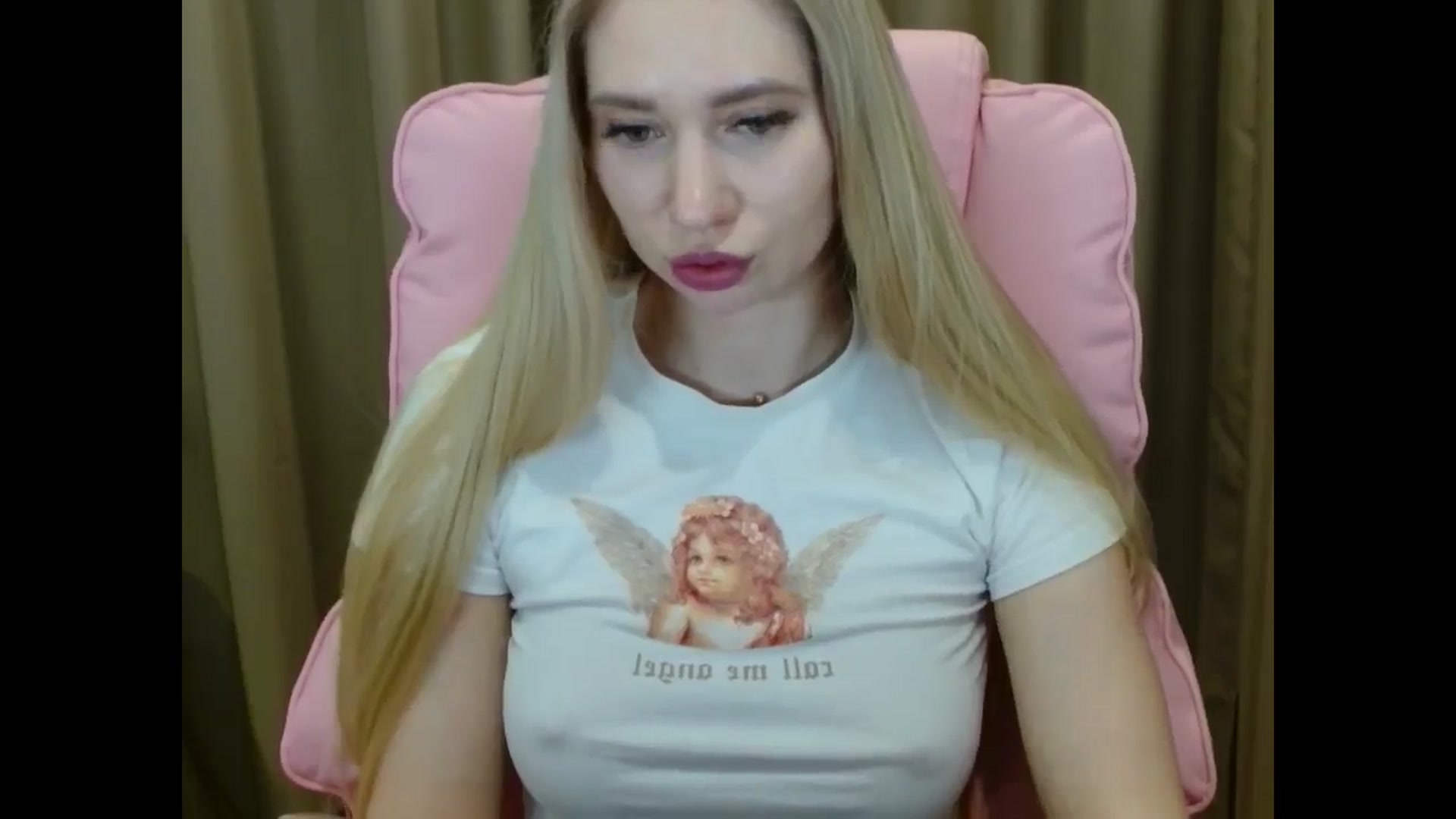 Gallery image thumbnail from Miss_Sylvia's myfreecams stream on, 03/21/2025, 19:54 image 13 of 20