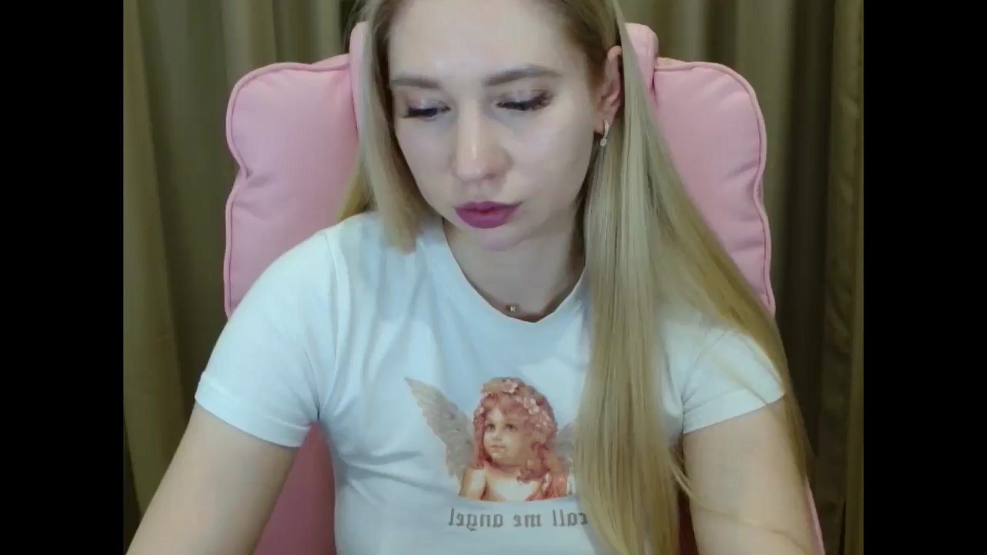 Gallery image thumbnail from Miss_Sylvia's myfreecams stream on, 03/21/2025, 19:54 image 9 of 20