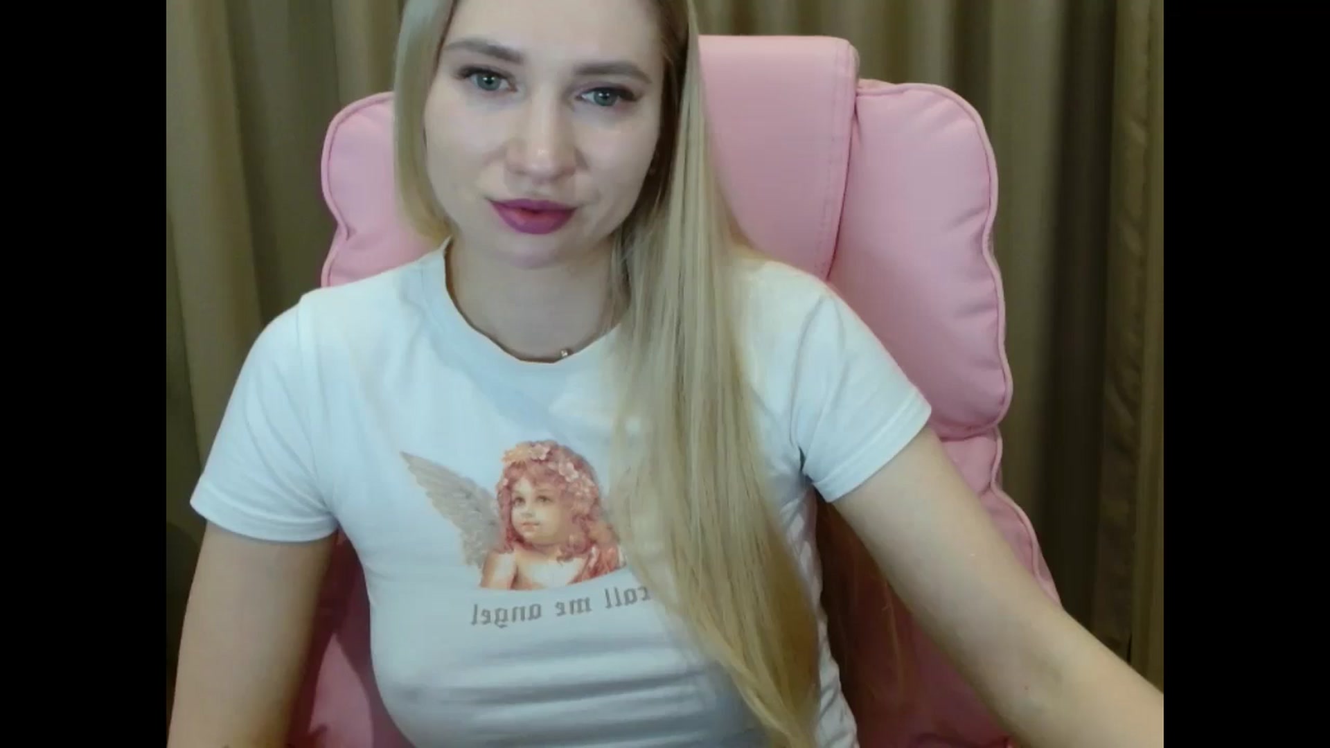 Gallery image thumbnail from Miss_Sylvia's myfreecams stream on, 03/21/2025, 19:54 image 20 of 20