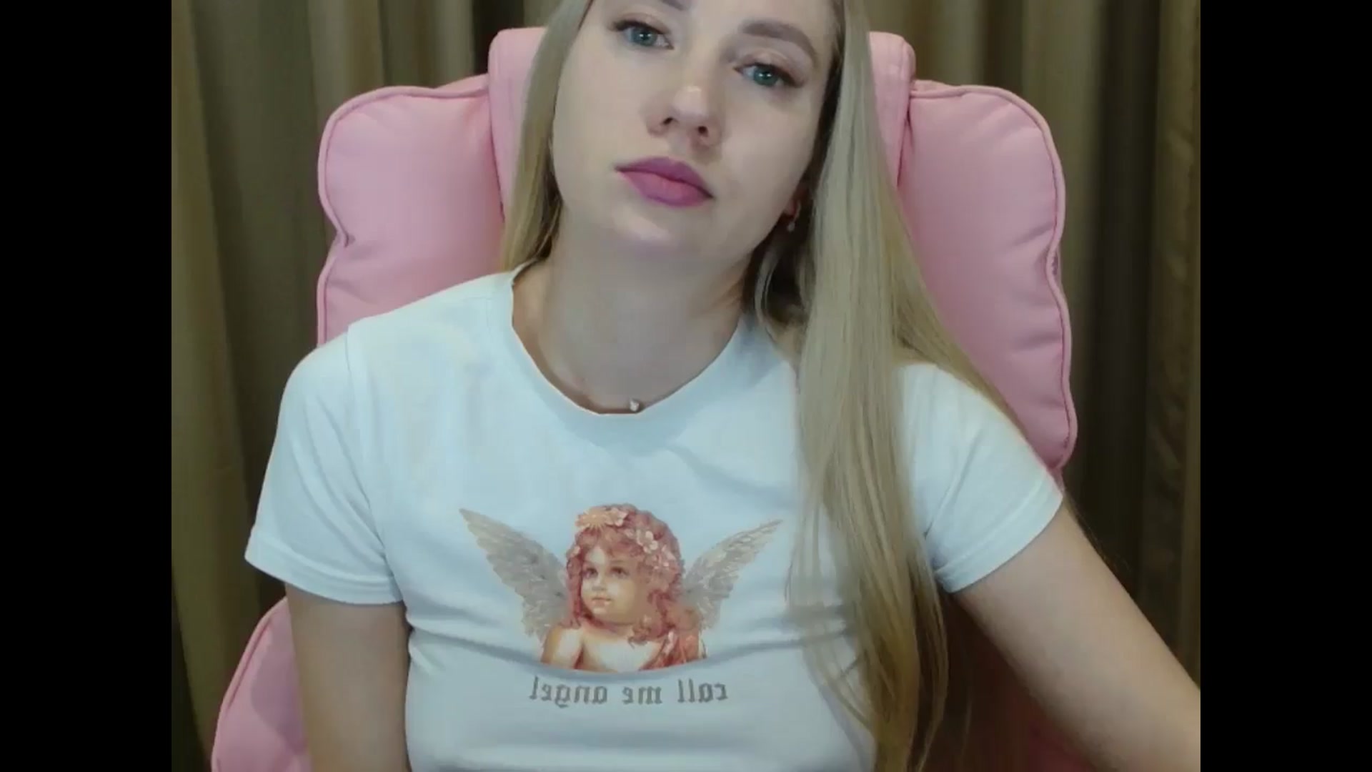Gallery image thumbnail from Miss_Sylvia's myfreecams stream on, 03/21/2025, 19:54 image 7 of 20
