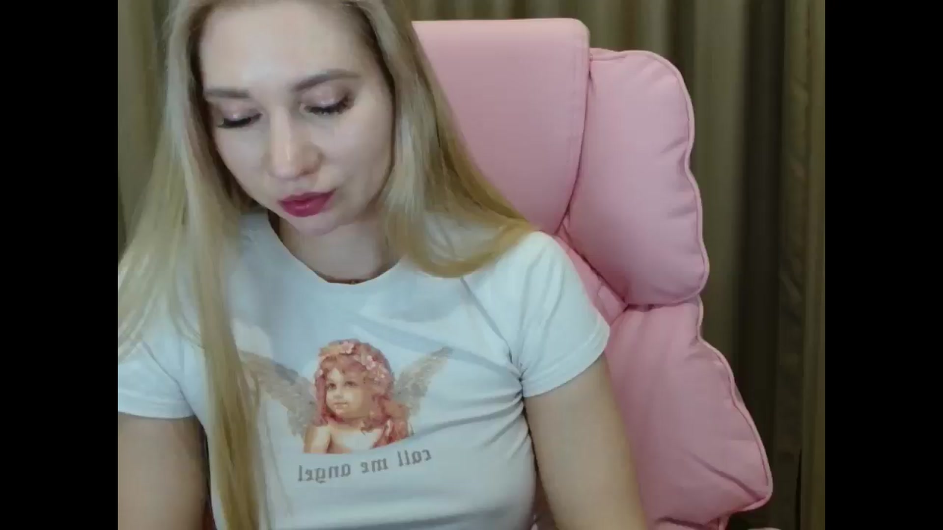 Gallery image thumbnail from Miss_Sylvia's myfreecams stream on, 03/21/2025, 21:16 image 6 of 20