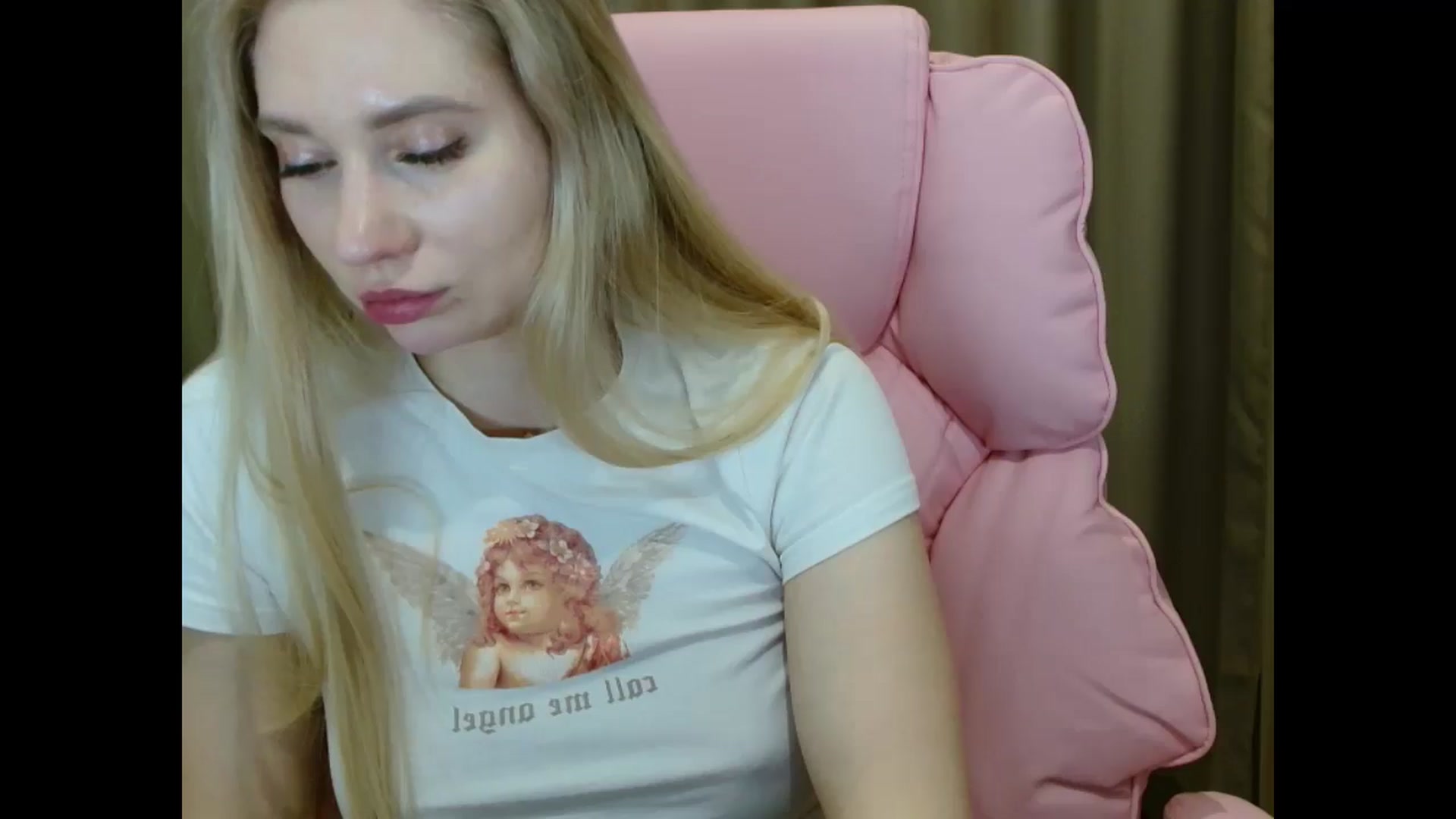 Gallery image thumbnail from Miss_Sylvia's myfreecams stream on, 03/21/2025, 21:16 image 7 of 20