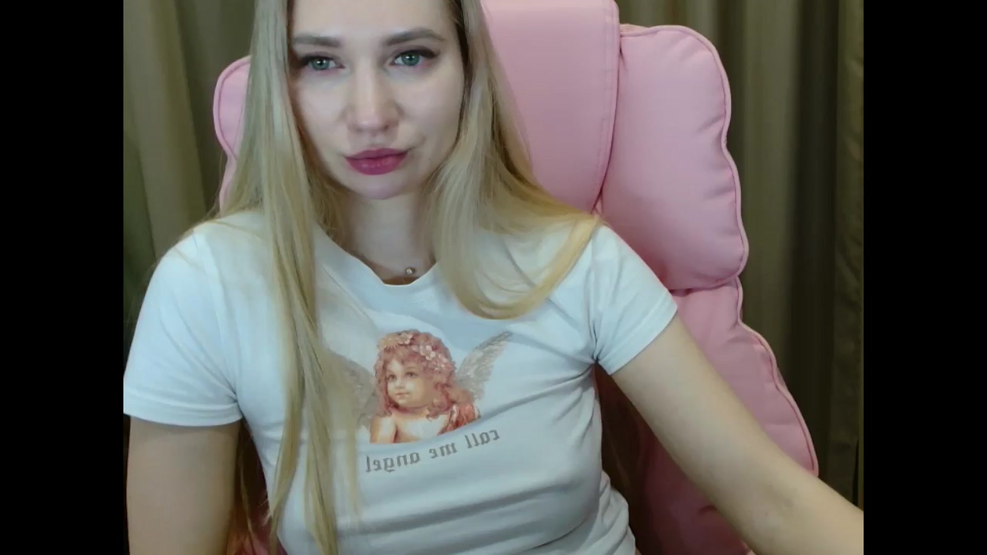Gallery image thumbnail from Miss_Sylvia's myfreecams stream on, 03/21/2025, 21:16 image 18 of 20