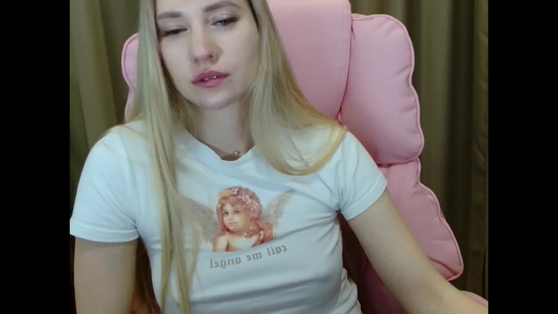 Gallery image thumbnail from Miss_Sylvia's myfreecams stream on, 03/21/2025, 21:16 image 16 of 20