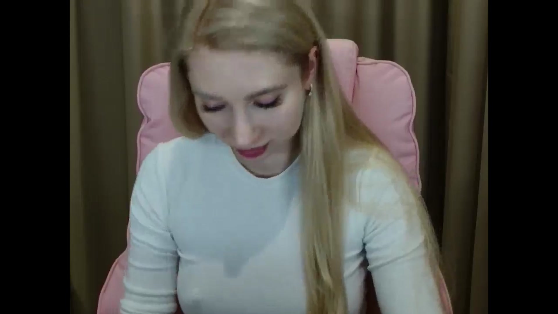Gallery image thumbnail from Miss_Sylvia's myfreecams stream on, 03/25/2025, 20:19 image 7 of 20
