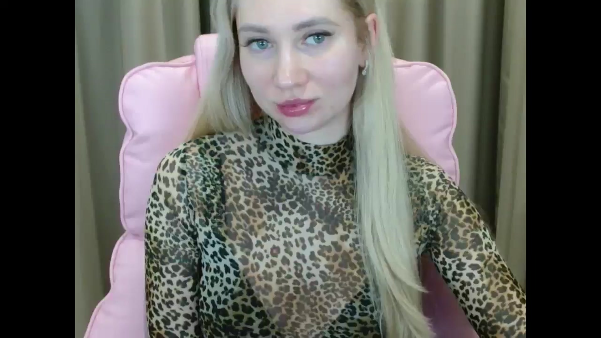 Gallery image thumbnail from Miss_Sylvia's myfreecams stream on, 03/26/2025, 18:00 image 2 of 20