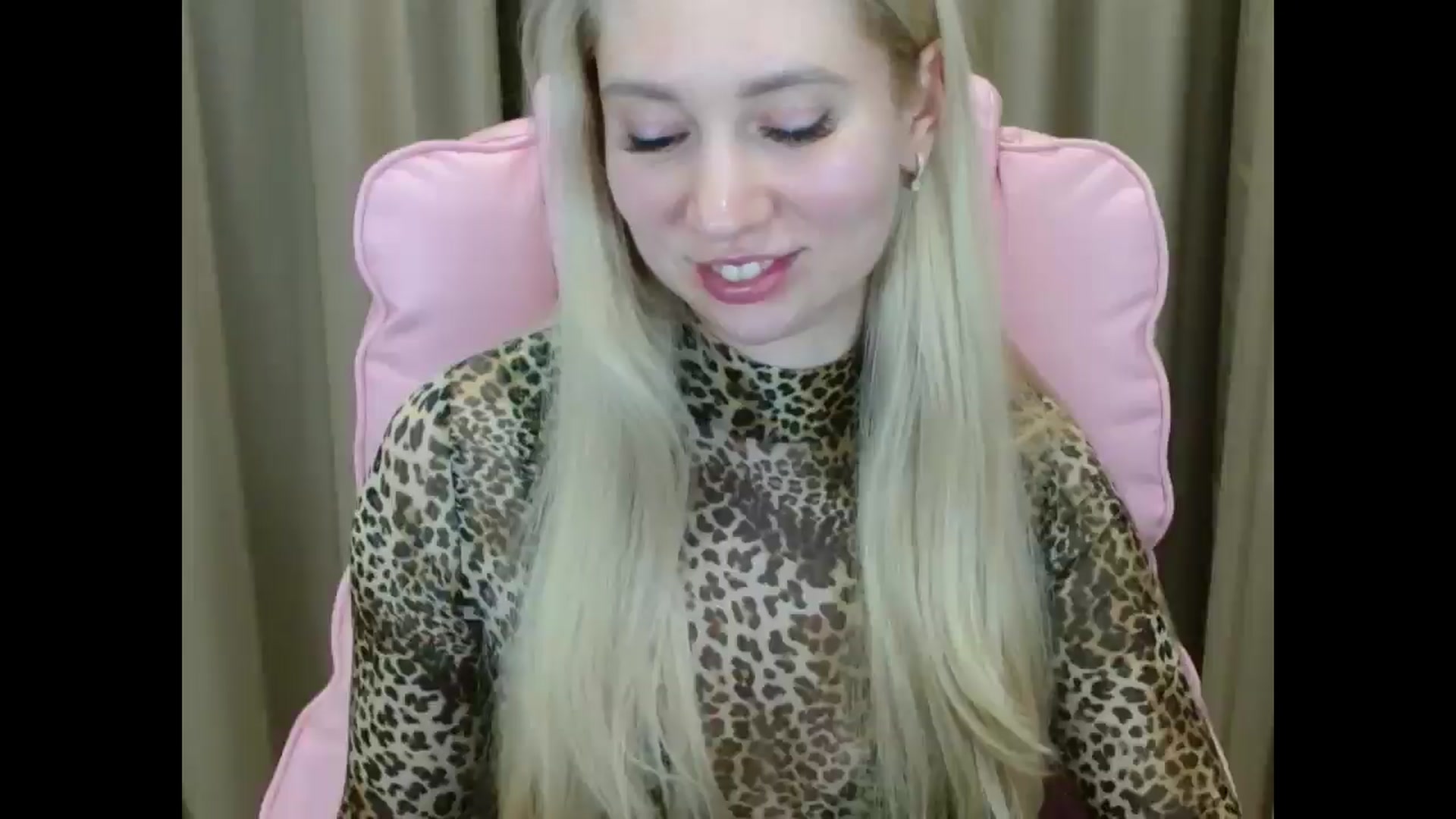 Gallery image thumbnail from Miss_Sylvia's myfreecams stream on, 03/26/2025, 18:26 image 13 of 20