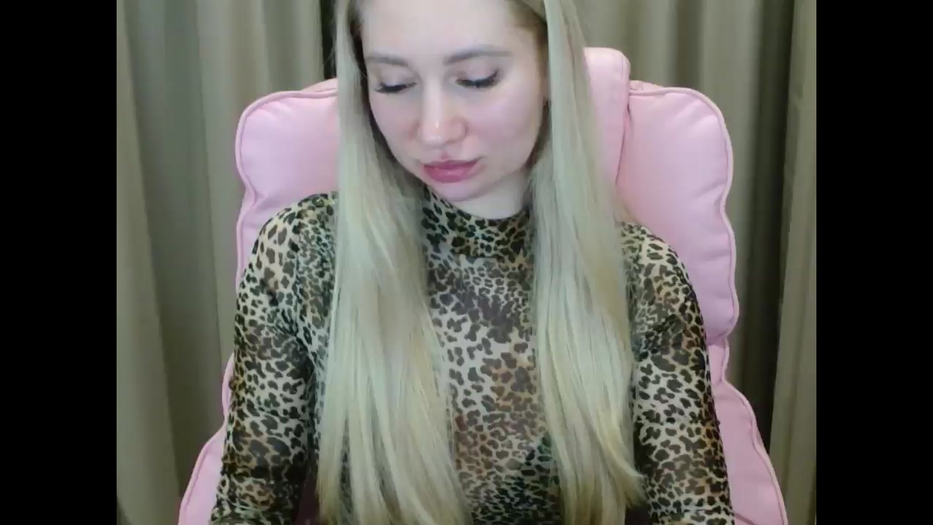Gallery image thumbnail from Miss_Sylvia's myfreecams stream on, 03/26/2025, 20:49 image 15 of 20