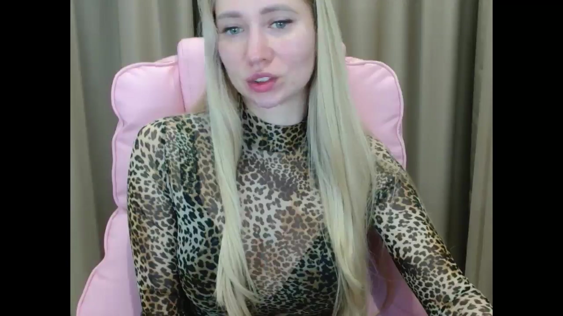 Gallery image thumbnail from Miss_Sylvia's myfreecams stream on, 03/26/2025, 22:16 image 16 of 20
