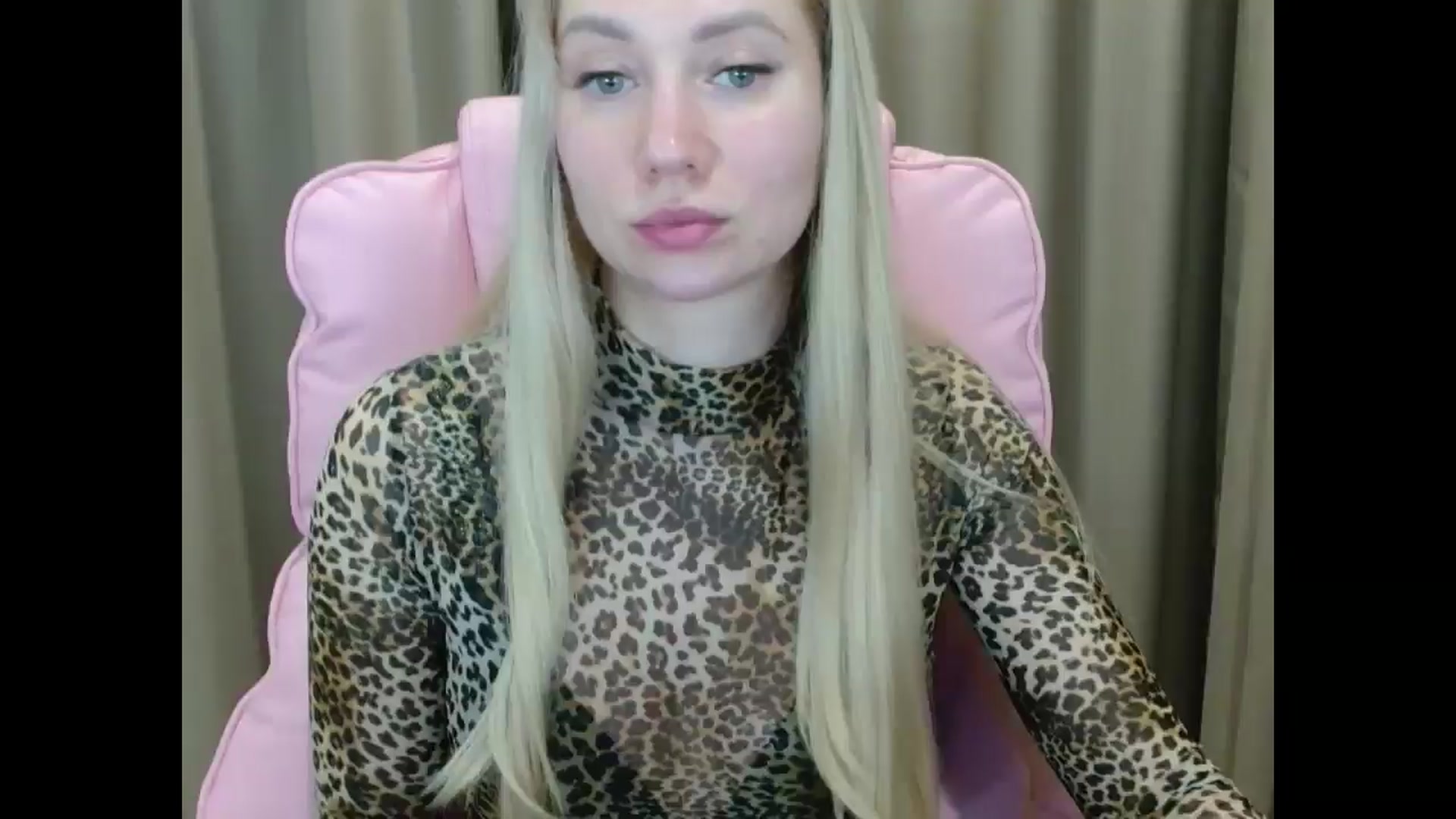Gallery image thumbnail from Miss_Sylvia's myfreecams stream on, 03/26/2025, 22:16 image 17 of 20
