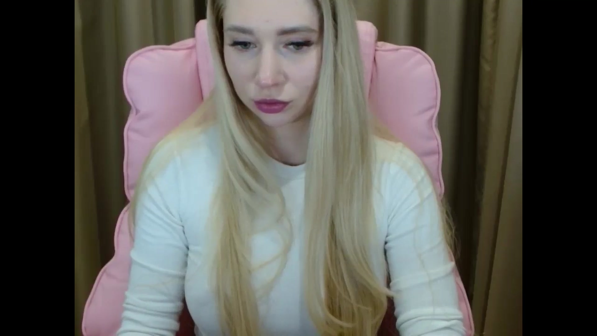 Gallery image thumbnail from Miss_Sylvia's myfreecams stream on, 03/27/2025, 18:05 image 11 of 20
