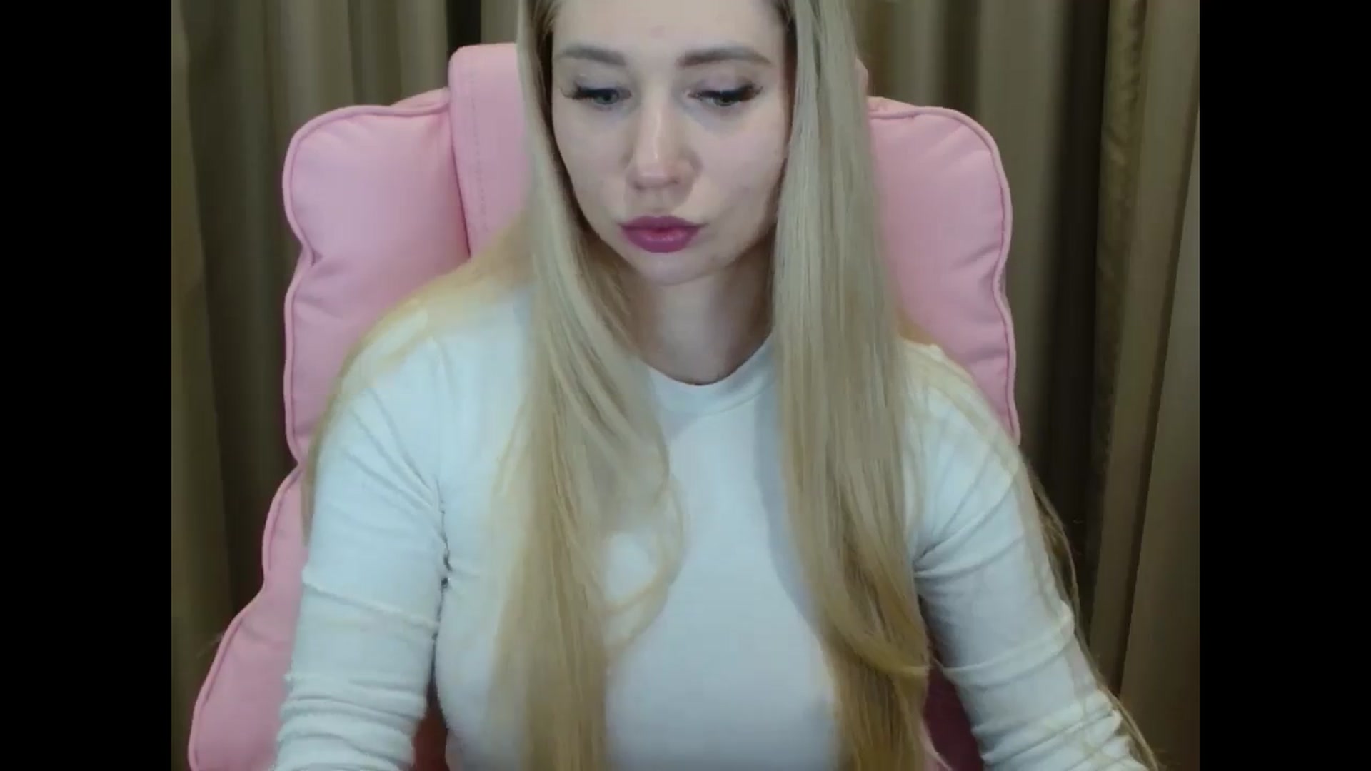 Gallery image thumbnail from Miss_Sylvia's myfreecams stream on, 03/27/2025, 18:05 image 8 of 20