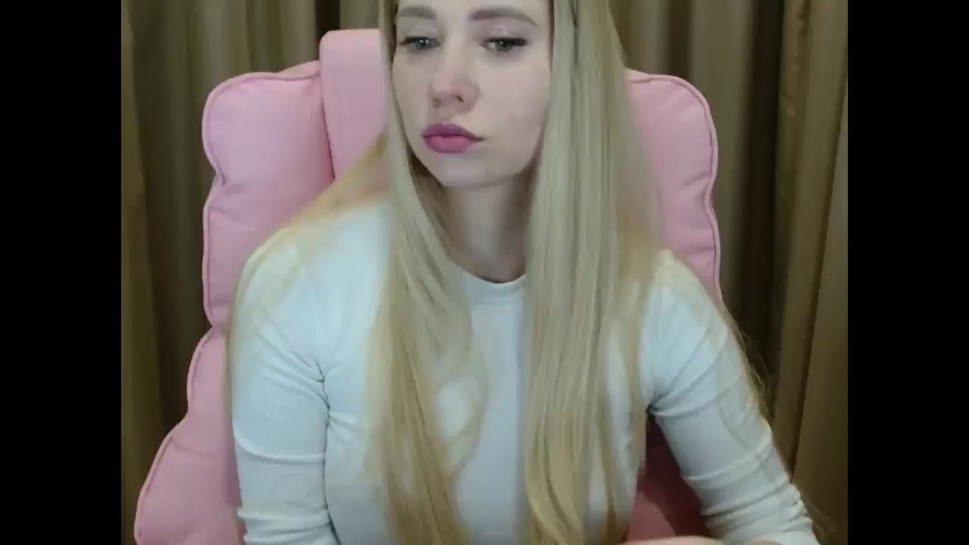Gallery image thumbnail from Miss_Sylvia's myfreecams stream on, 03/27/2025, 18:05 image 10 of 20