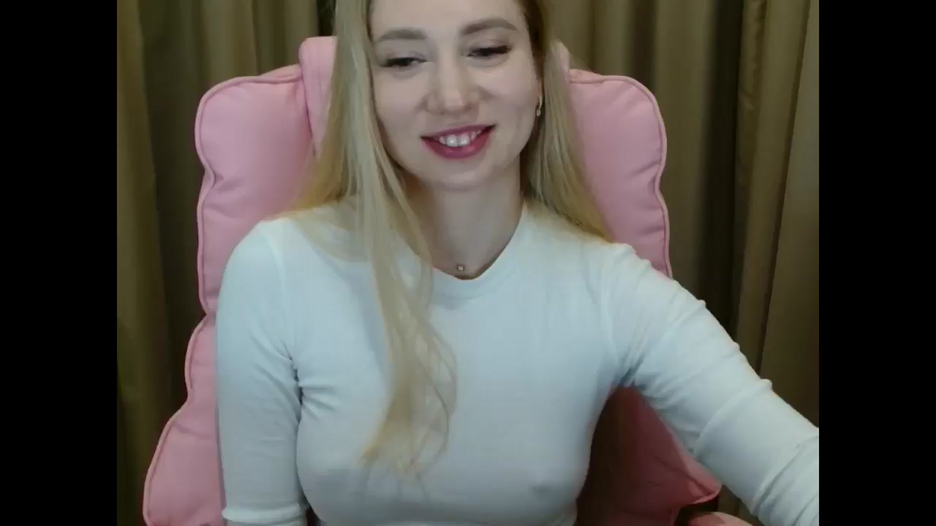 Gallery image thumbnail from Miss_Sylvia's myfreecams stream on, 03/27/2025, 20:30 image 12 of 20