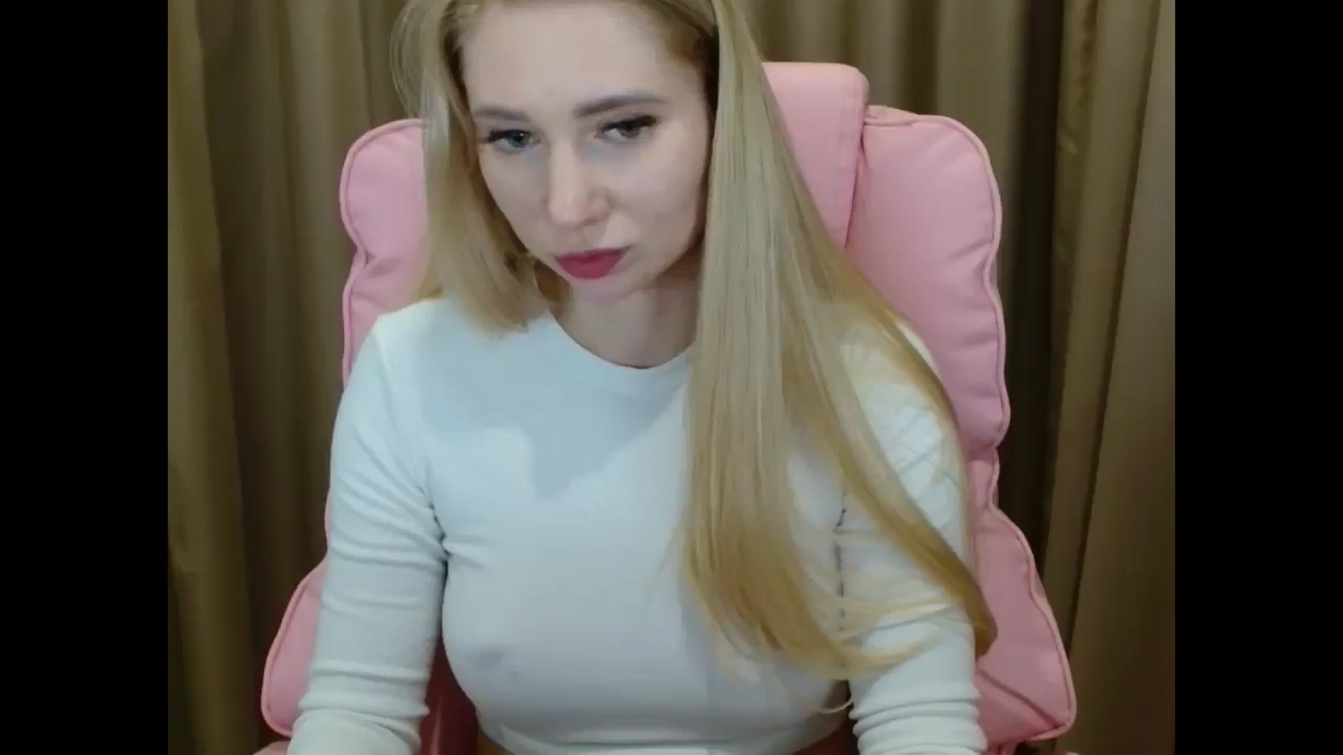 Gallery image thumbnail from Miss_Sylvia's myfreecams stream on, 03/27/2025, 21:37 image 18 of 20