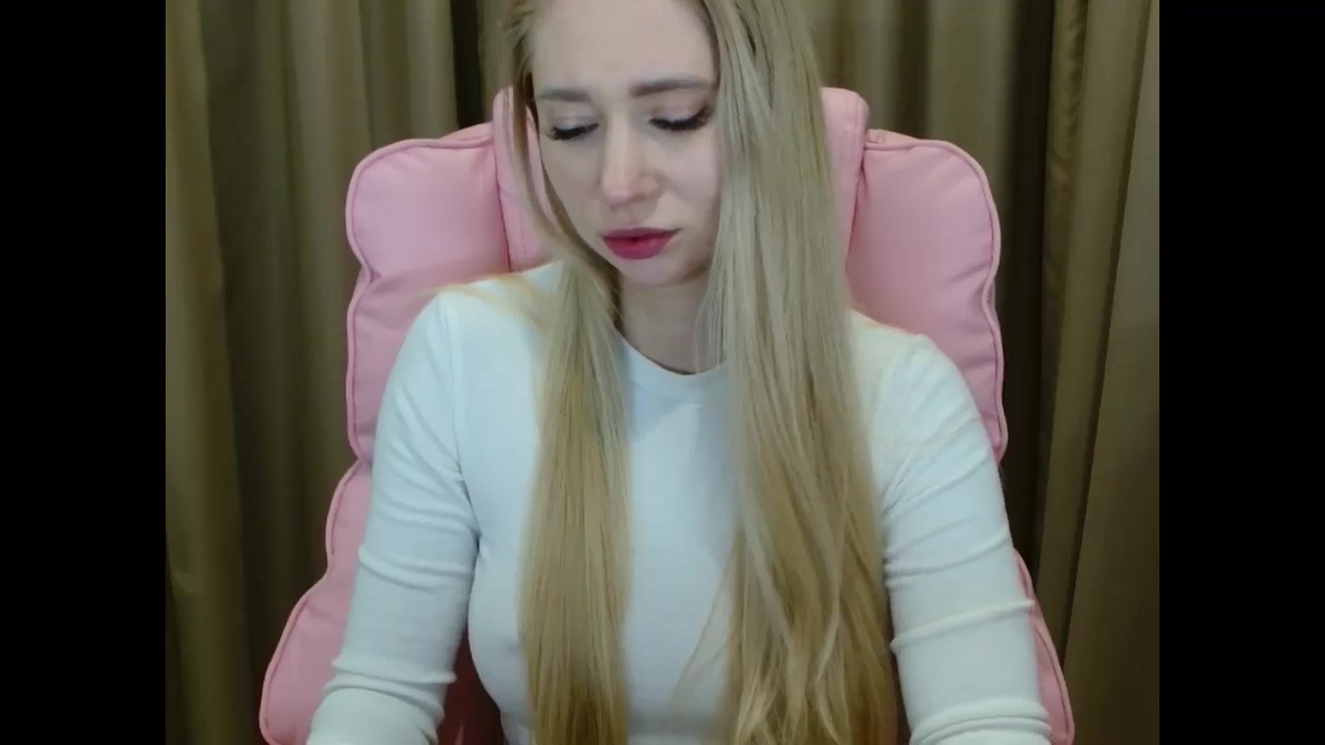Gallery image thumbnail from Miss_Sylvia's myfreecams stream on, 03/27/2025, 21:37 image 2 of 20