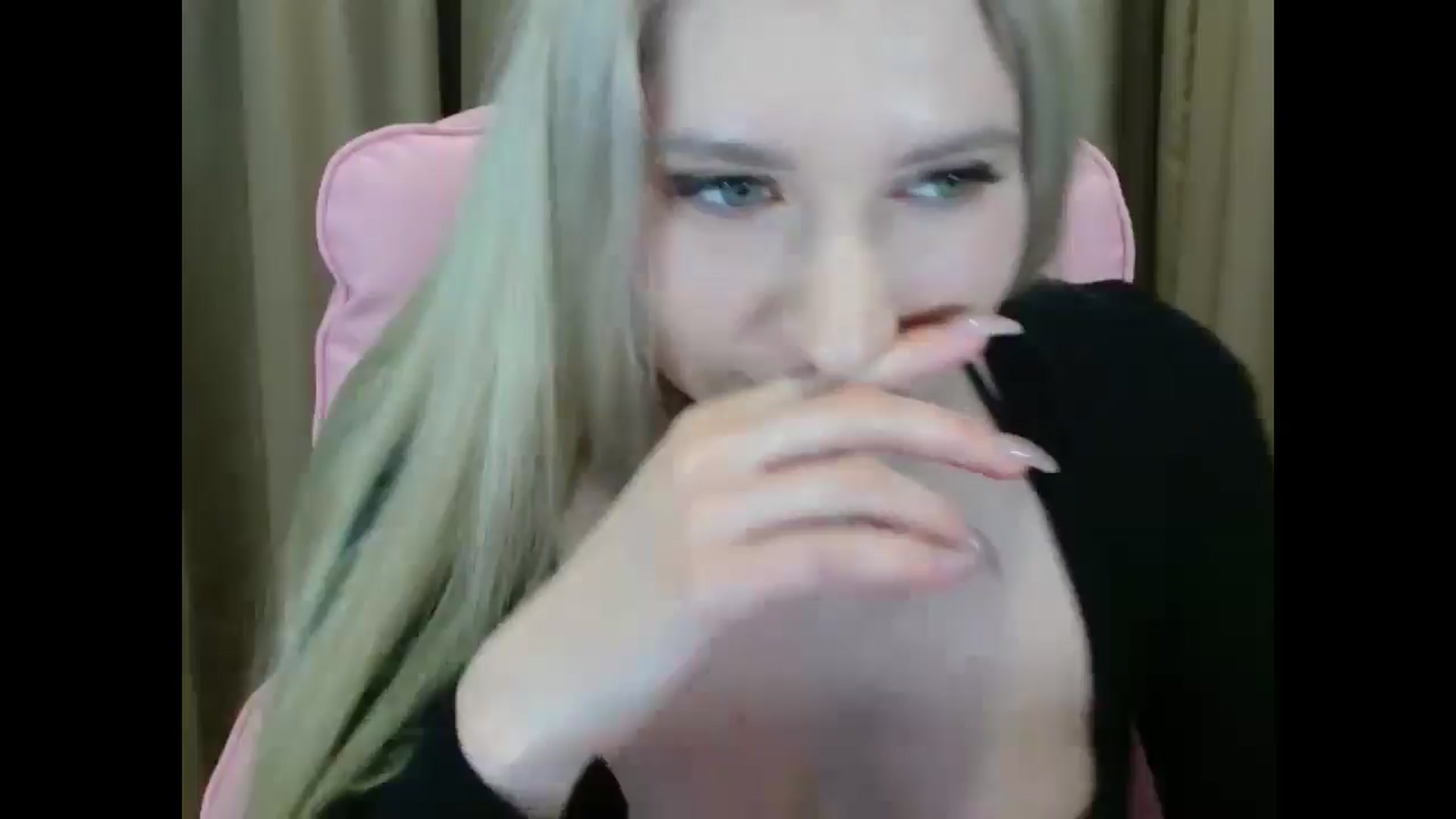Gallery image thumbnail from Miss_Sylvia's myfreecams stream on, 03/28/2025, 20:51 image 18 of 20
