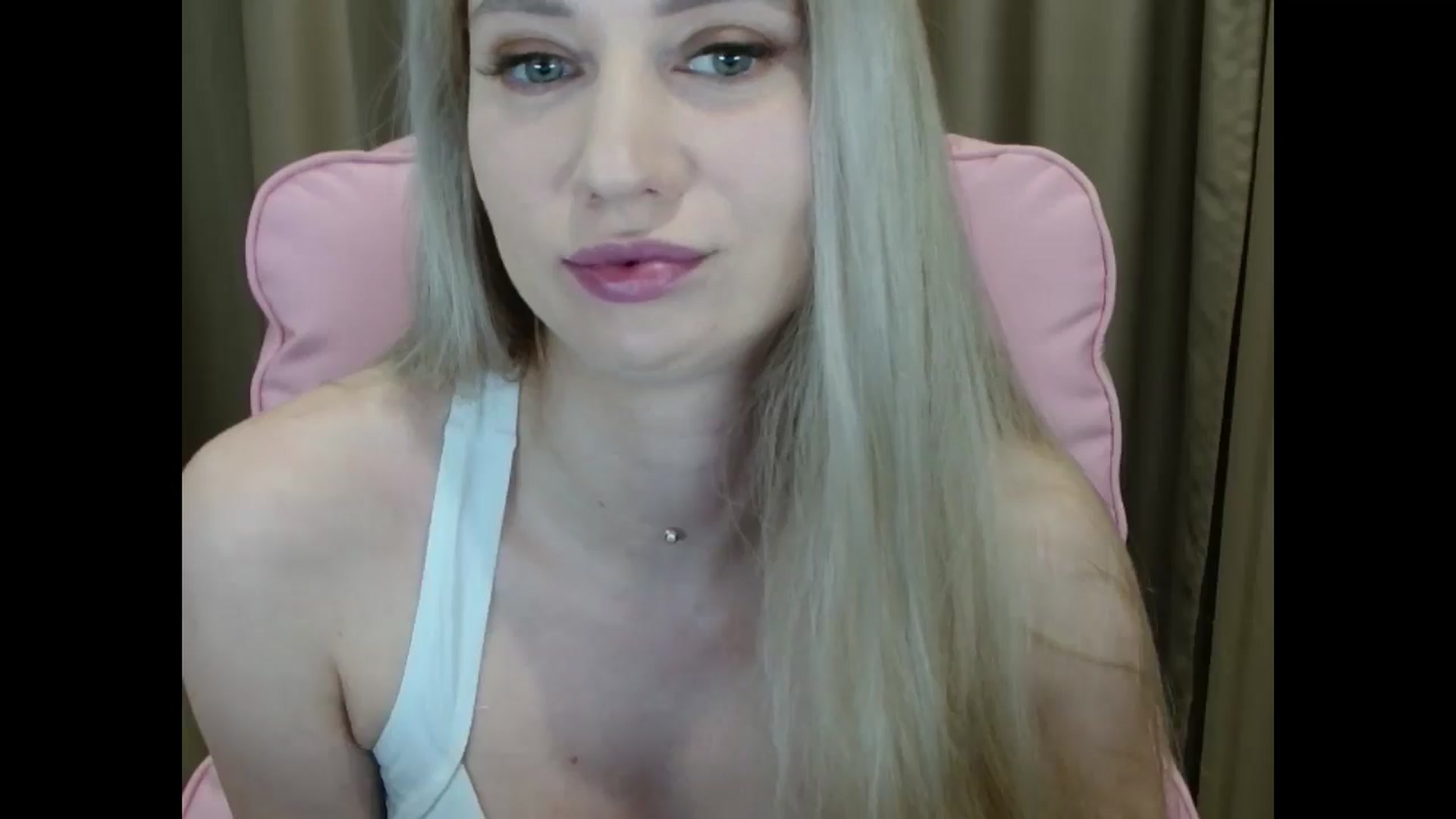 Gallery image thumbnail from Miss_Sylvia's myfreecams stream on, 03/29/2025, 19:27 image 12 of 20