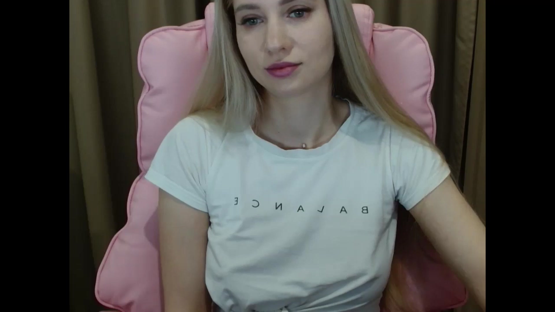 Gallery image thumbnail from Miss_Sylvia's myfreecams stream on, 03/30/2025, 18:29 image 17 of 20