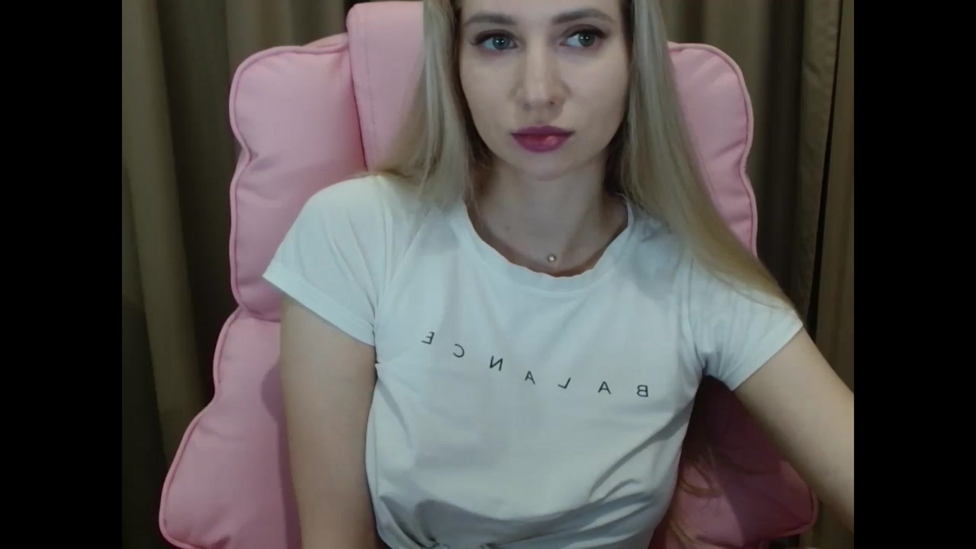 Gallery image thumbnail from Miss_Sylvia's myfreecams stream on, 03/30/2025, 18:29 image 10 of 20