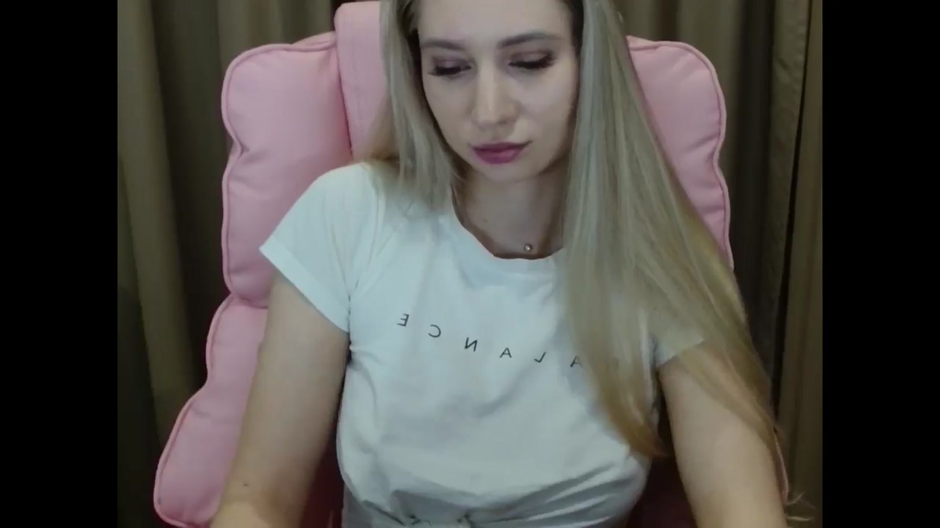 Gallery image thumbnail from Miss_Sylvia's myfreecams stream on, 03/30/2025, 18:29 image 13 of 20