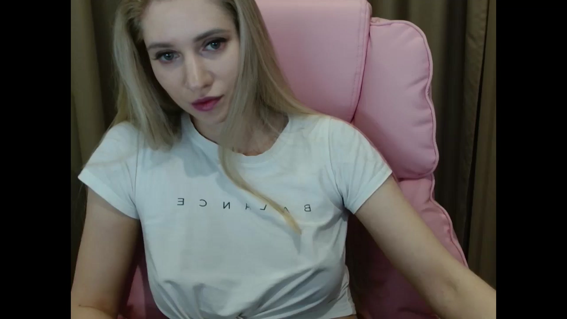 Gallery image thumbnail from Miss_Sylvia's myfreecams stream on, 03/30/2025, 18:29 image 5 of 20