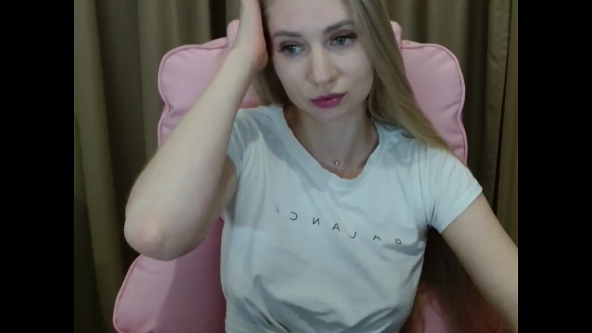 Gallery image thumbnail from Miss_Sylvia's myfreecams stream on, 03/30/2025, 19:15 image 17 of 20