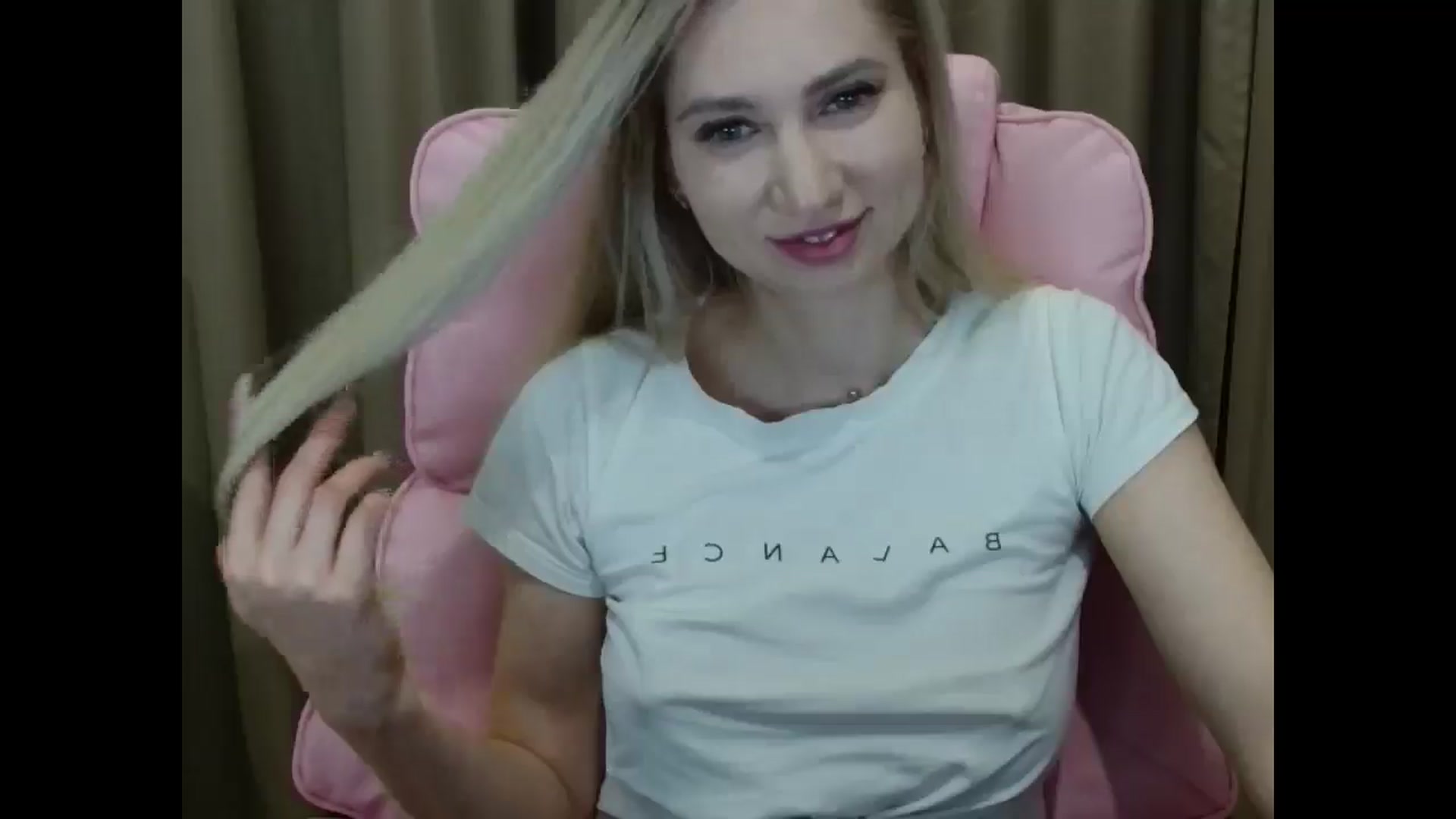 Gallery image thumbnail from Miss_Sylvia's myfreecams stream on, 03/30/2025, 19:15 image 5 of 20