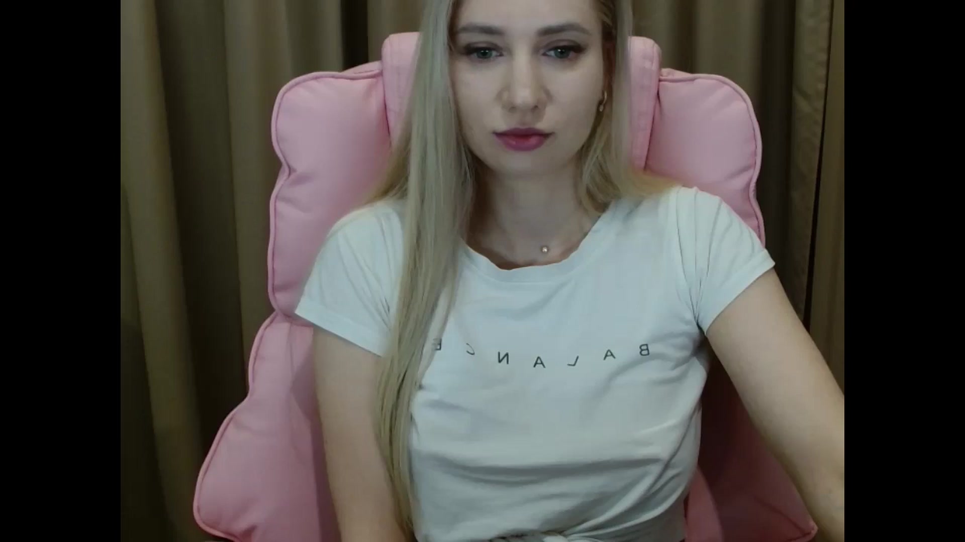 Gallery image thumbnail from Miss_Sylvia's myfreecams stream on, 03/30/2025, 19:15 image 6 of 20