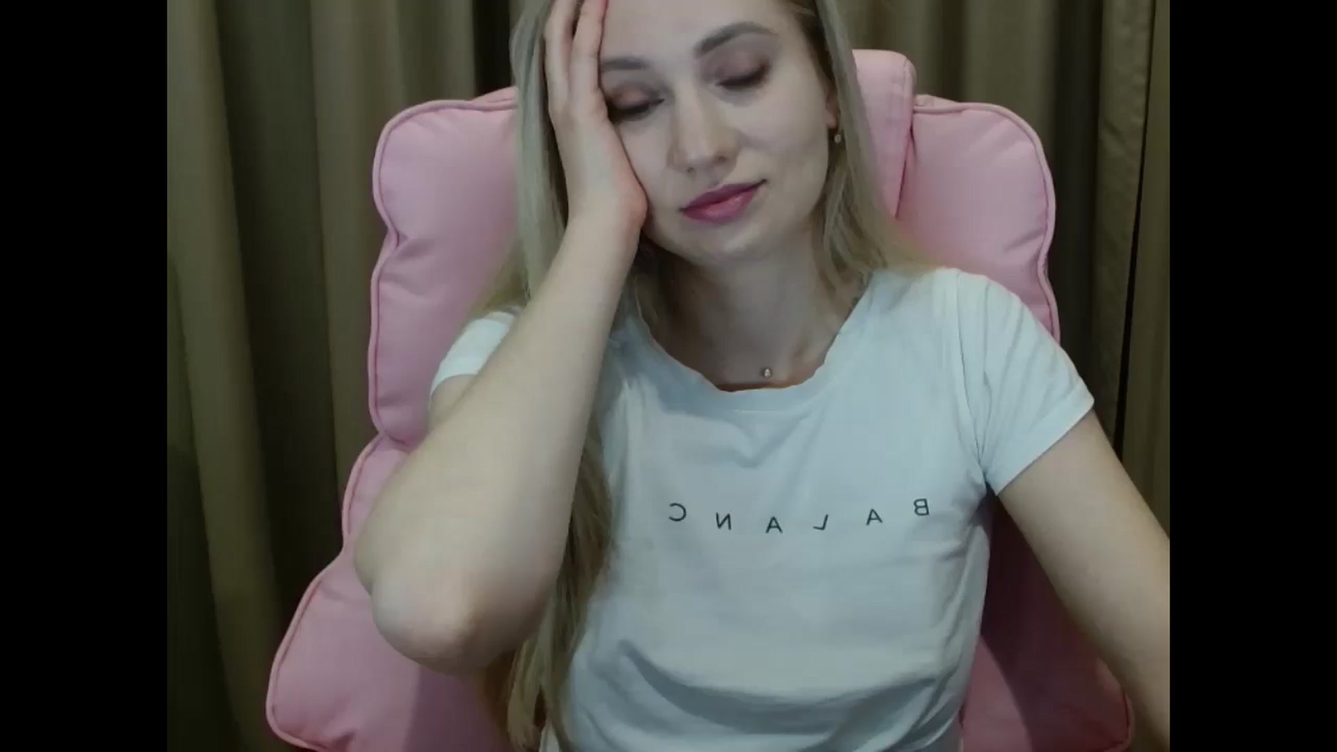 Gallery image thumbnail from Miss_Sylvia's myfreecams stream on, 03/30/2025, 19:15 image 12 of 20