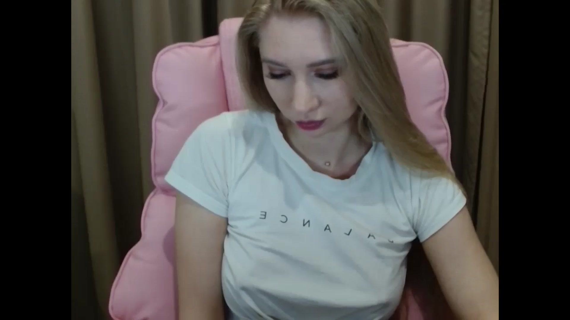 Gallery image thumbnail from Miss_Sylvia's myfreecams stream on, 03/30/2025, 19:15 image 18 of 20