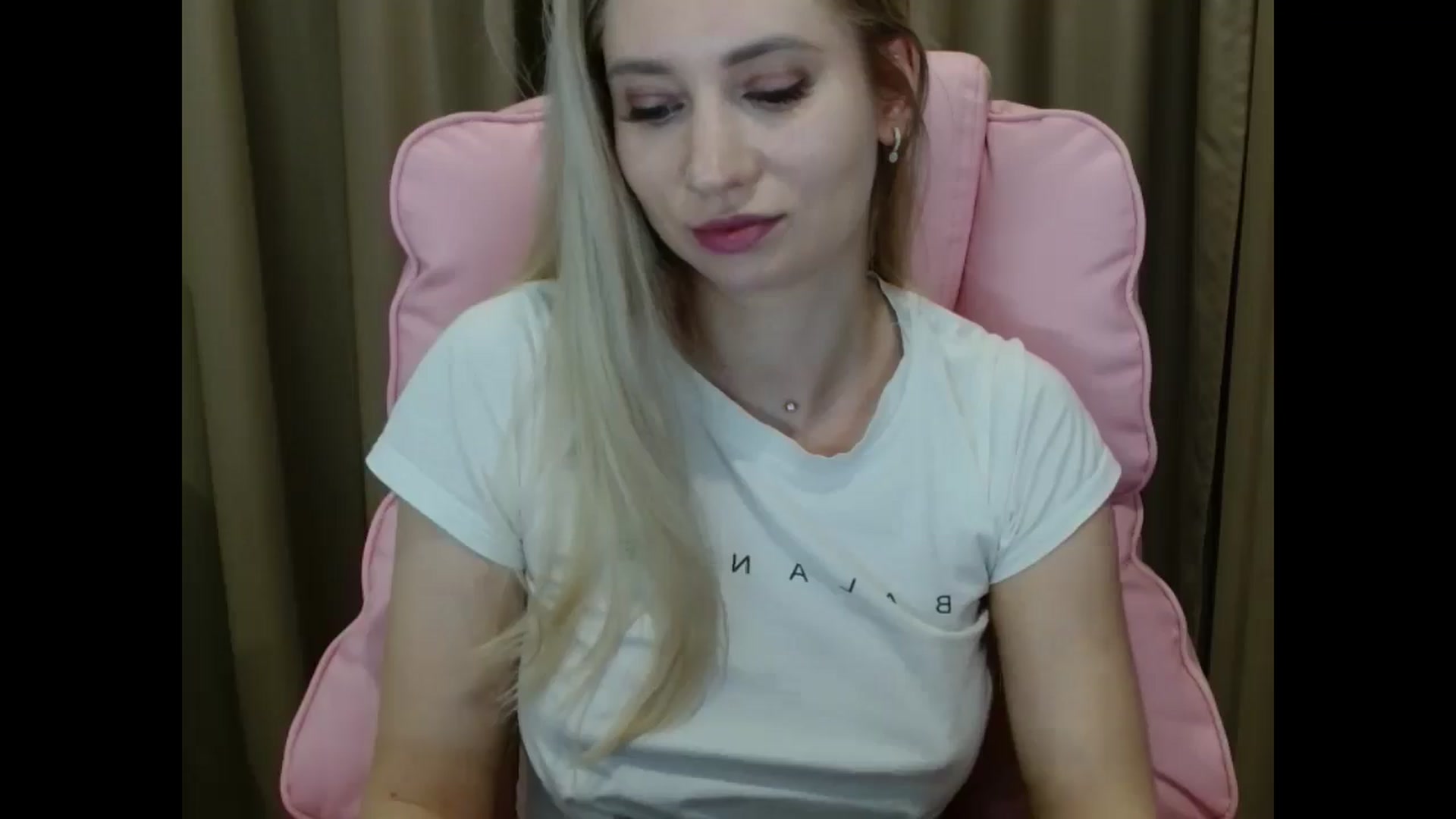 Gallery image thumbnail from Miss_Sylvia's myfreecams stream on, 03/30/2025, 19:29 image 18 of 20