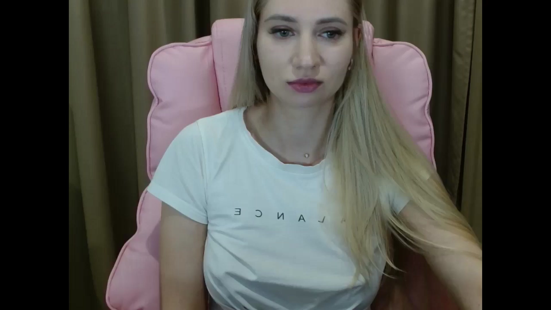 Gallery image thumbnail from Miss_Sylvia's myfreecams stream on, 03/30/2025, 19:29 image 2 of 20