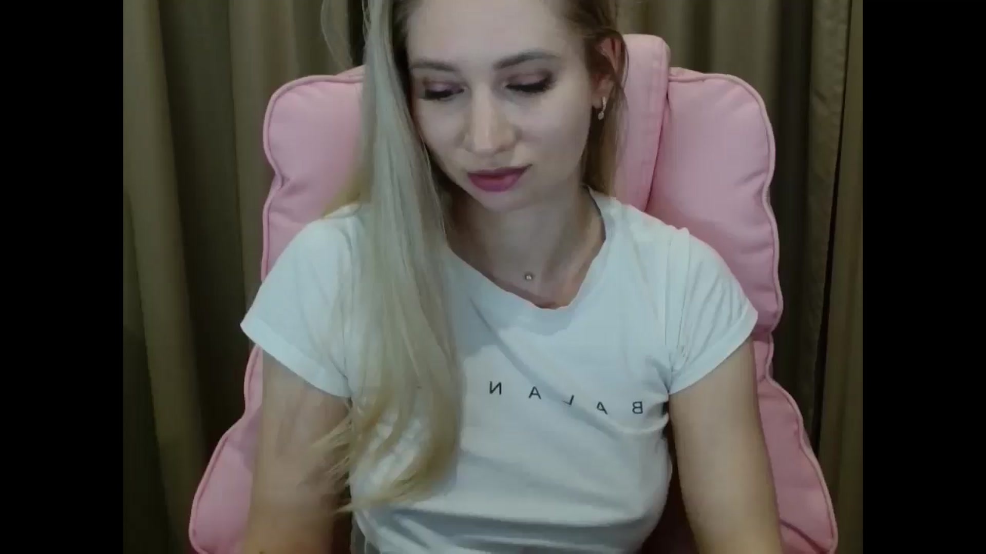 Gallery image thumbnail from Miss_Sylvia's myfreecams stream on, 03/30/2025, 19:29 image 15 of 20