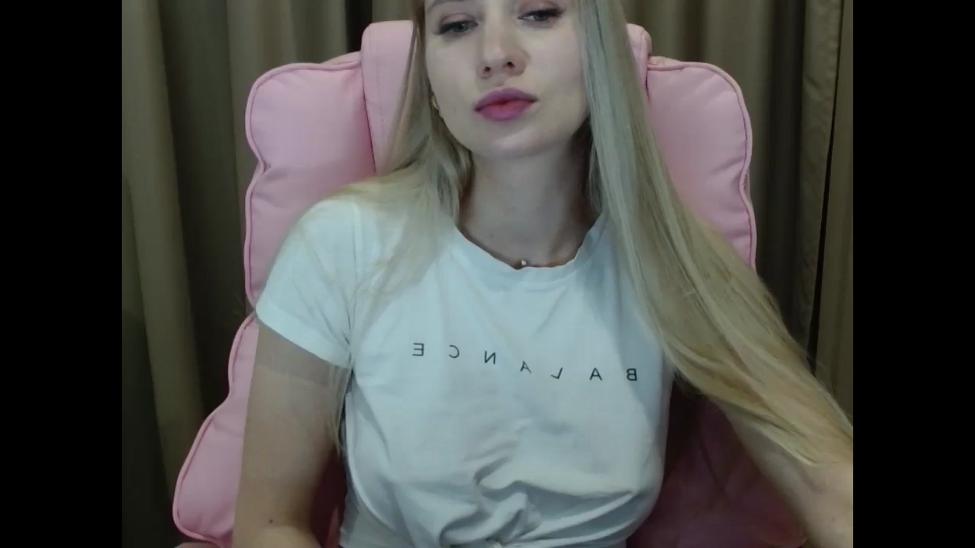 Gallery image thumbnail from Miss_Sylvia's myfreecams stream on, 03/30/2025, 20:02 image 20 of 20
