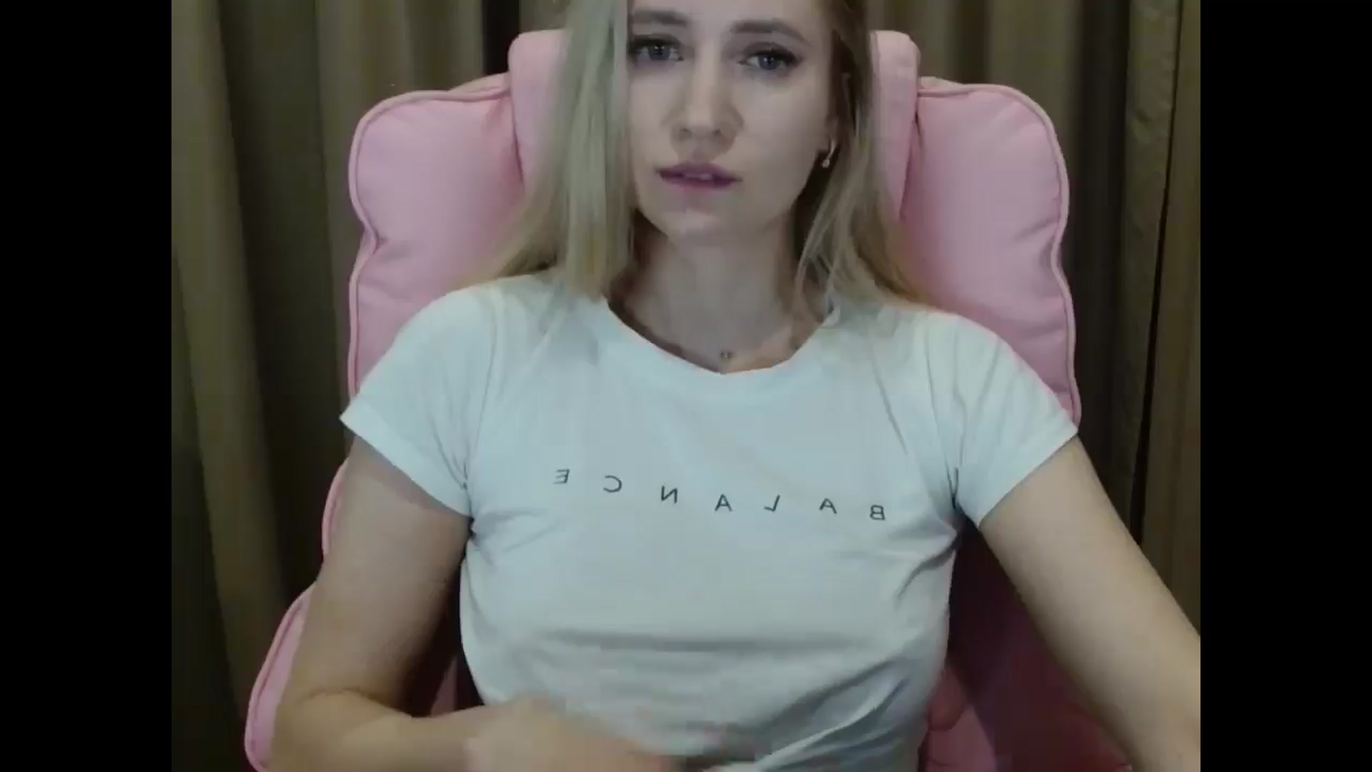 Gallery image thumbnail from Miss_Sylvia's myfreecams stream on, 03/30/2025, 20:02 image 3 of 20
