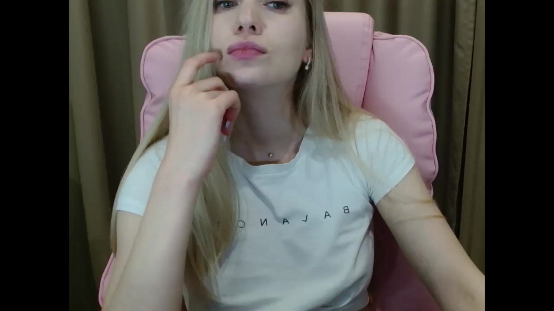 Gallery image thumbnail from Miss_Sylvia's myfreecams stream on, 03/30/2025, 20:02 image 8 of 20
