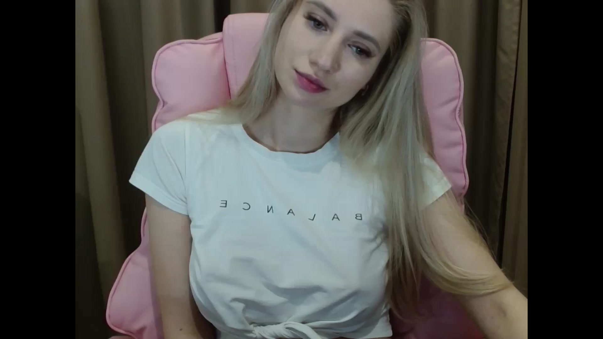 Gallery image thumbnail from Miss_Sylvia's myfreecams stream on, 03/30/2025, 20:02 image 12 of 20