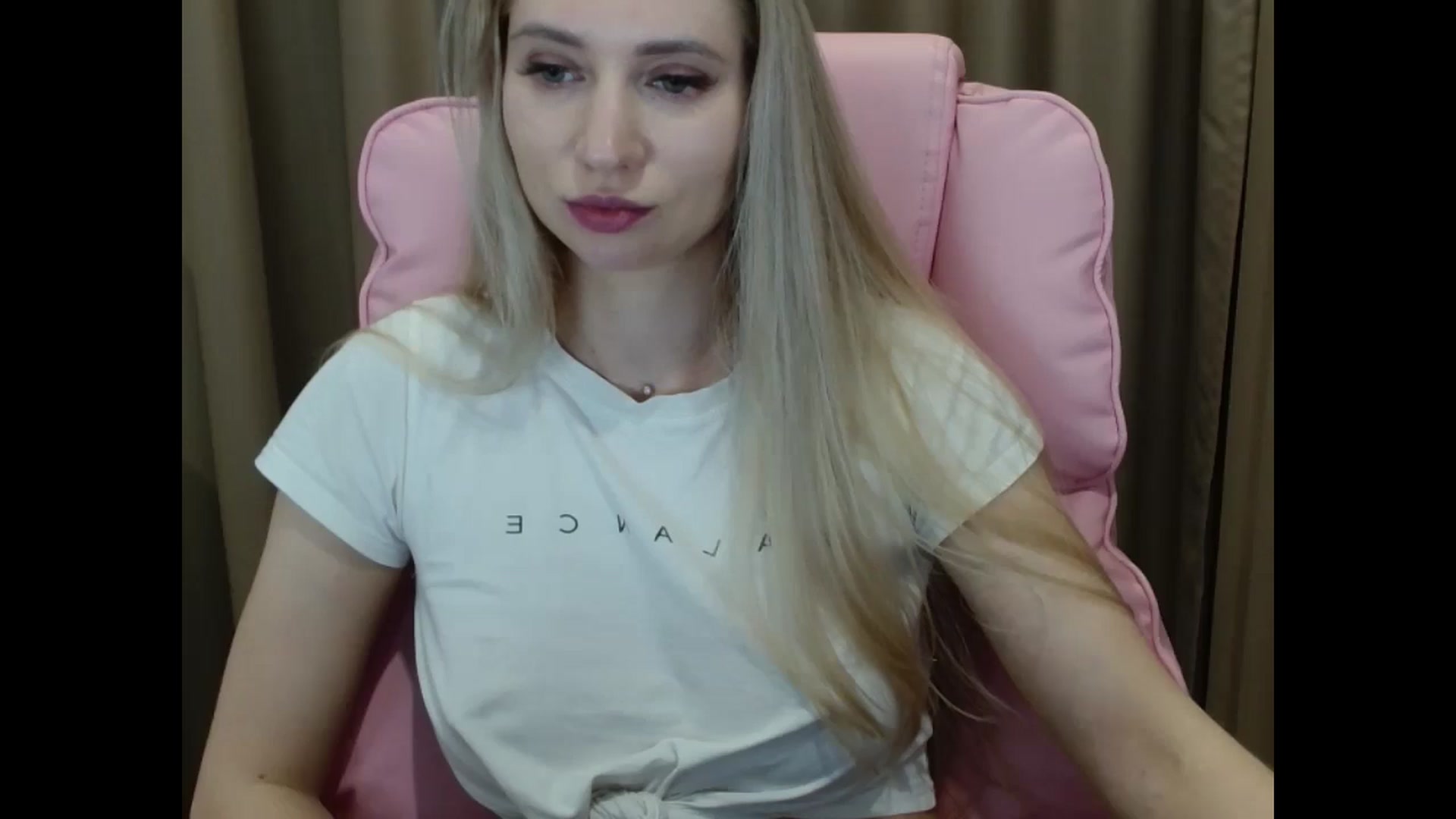 Gallery image thumbnail from Miss_Sylvia's myfreecams stream on, 03/30/2025, 20:02 image 16 of 20