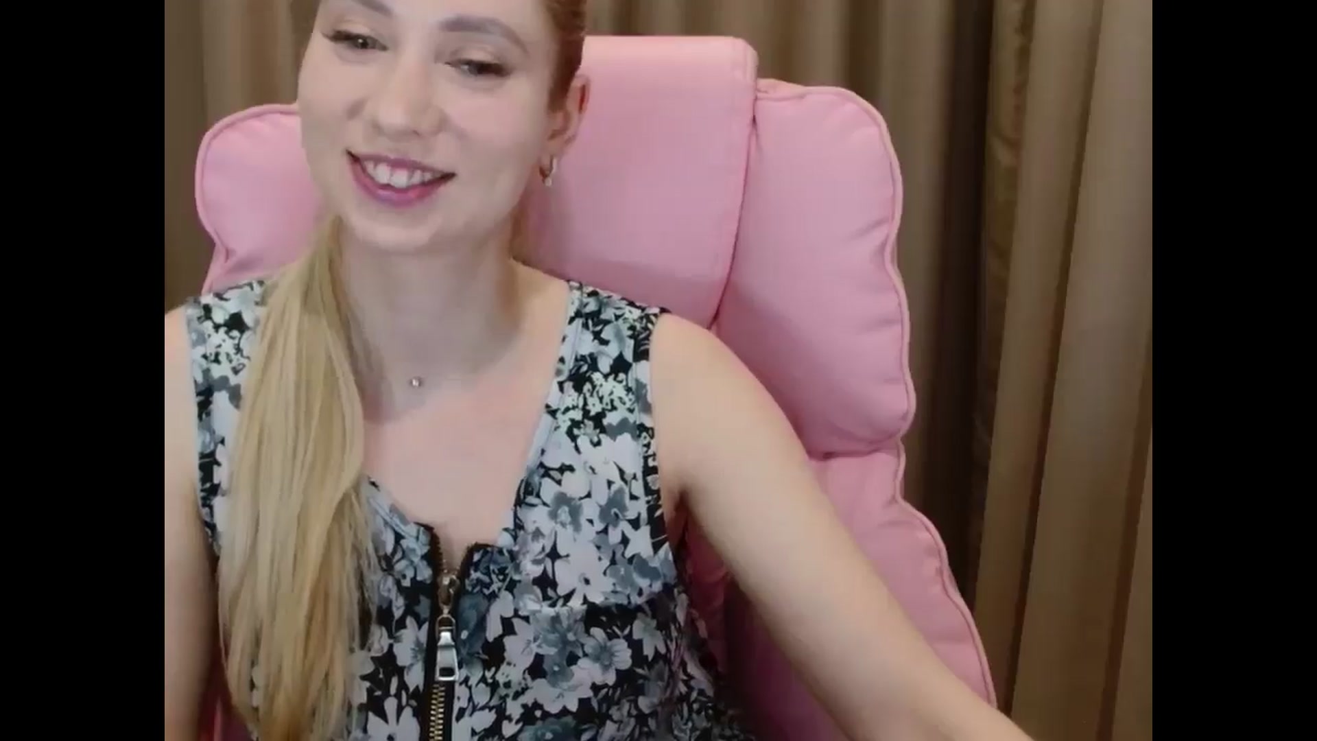 Gallery image thumbnail from Miss_Sylvia's myfreecams stream on, 03/31/2025, 17:39 image 10 of 20