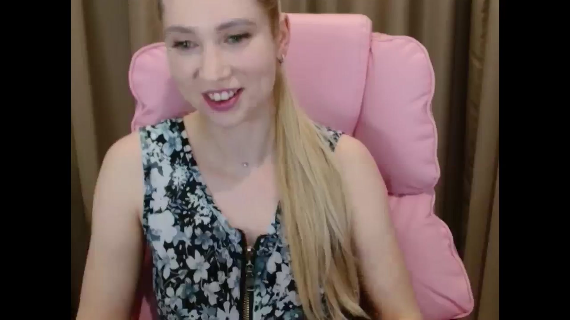 Gallery image thumbnail from Miss_Sylvia's myfreecams stream on, 03/31/2025, 17:39 image 16 of 20