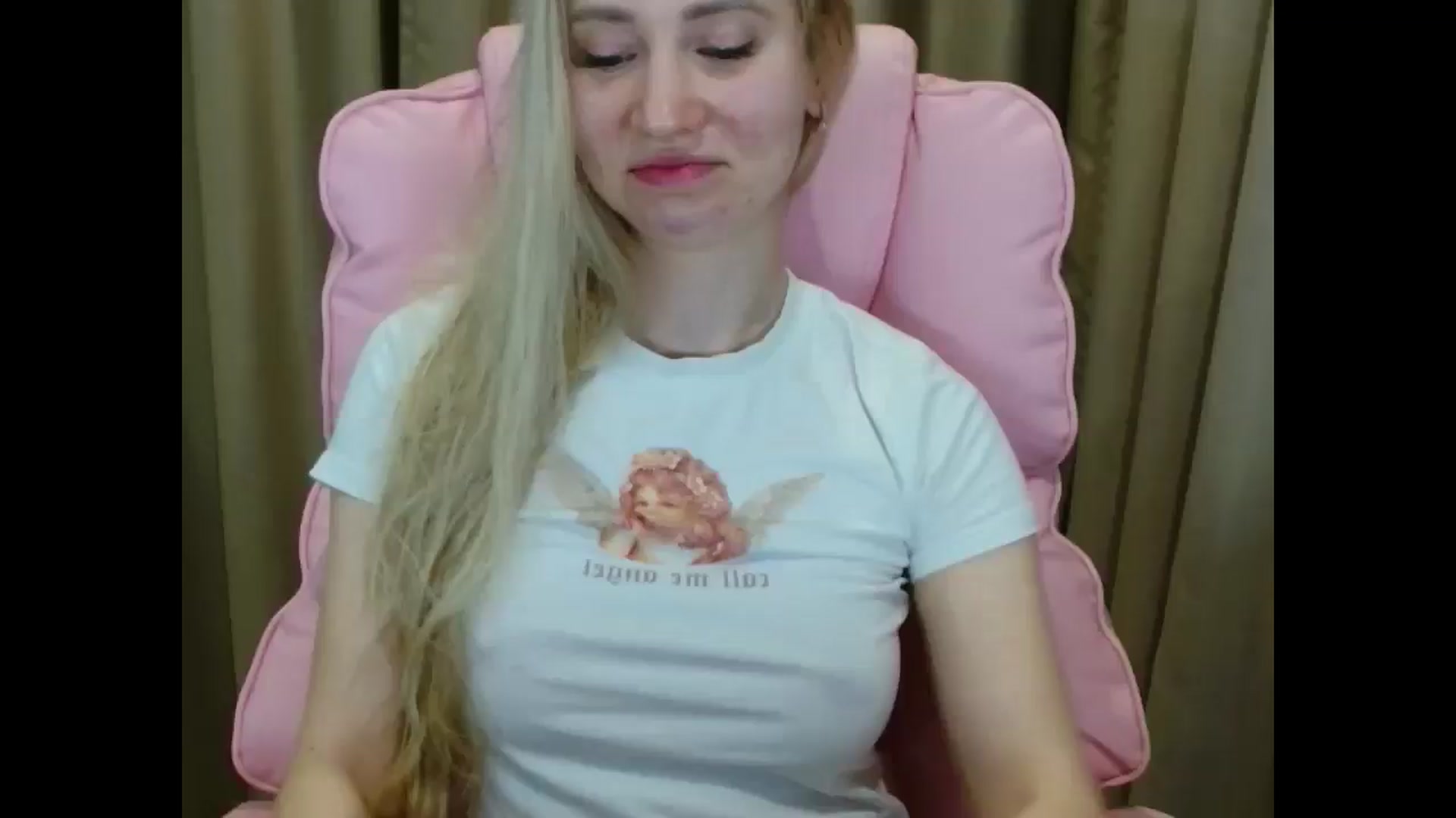 Gallery image thumbnail from Miss_Sylvia's myfreecams stream on, 03/31/2025, 20:57 image 16 of 20