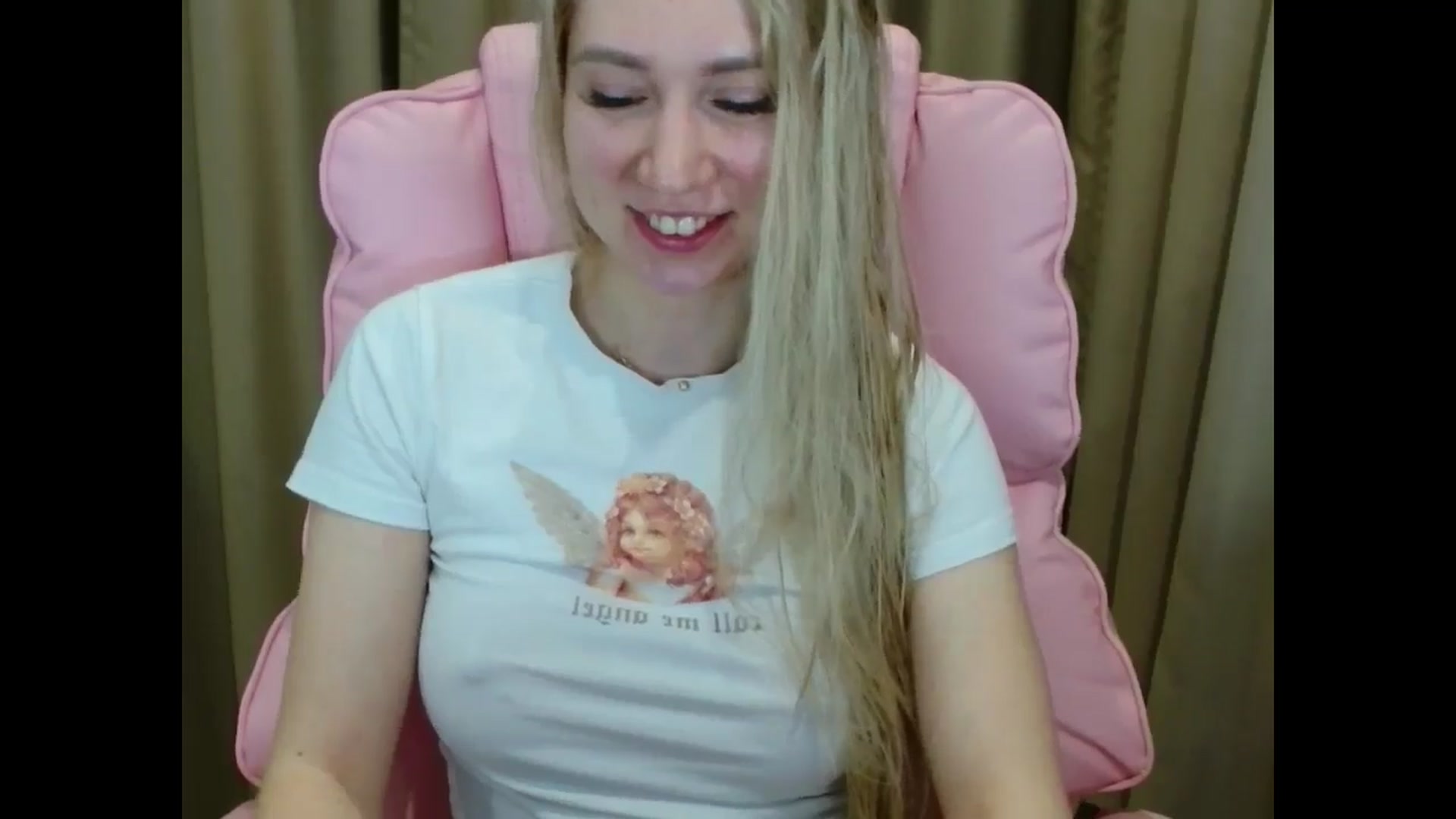 Gallery image thumbnail from Miss_Sylvia's myfreecams stream on, 03/31/2025, 20:57 image 6 of 20