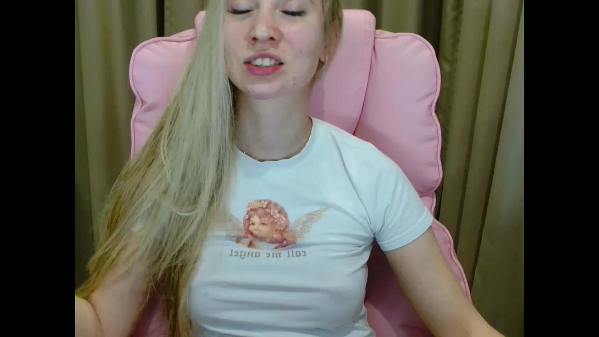 Gallery image thumbnail from Miss_Sylvia's myfreecams stream on, 03/31/2025, 20:57 image 17 of 20
