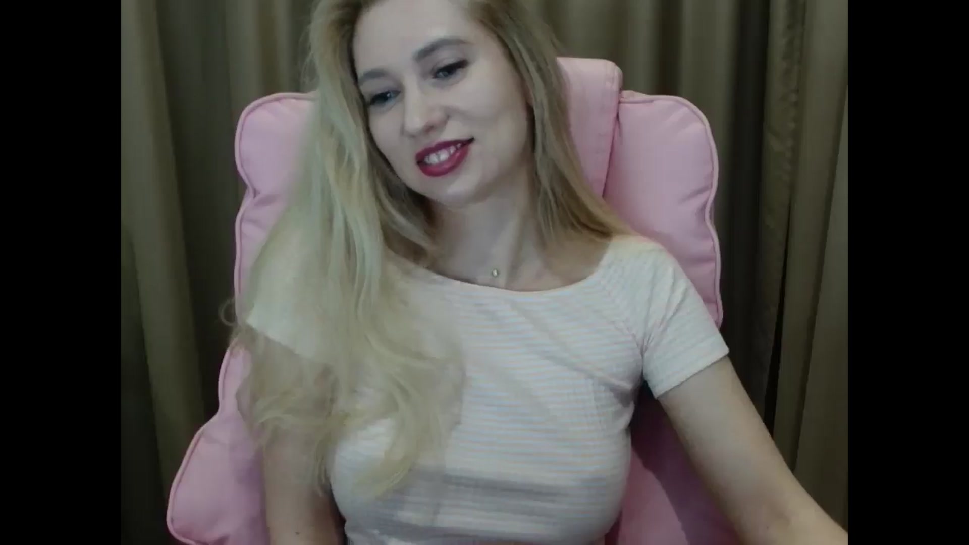 Gallery image thumbnail from Miss_Sylvia's myfreecams stream on, 04/01/2025, 18:42 image 3 of 20