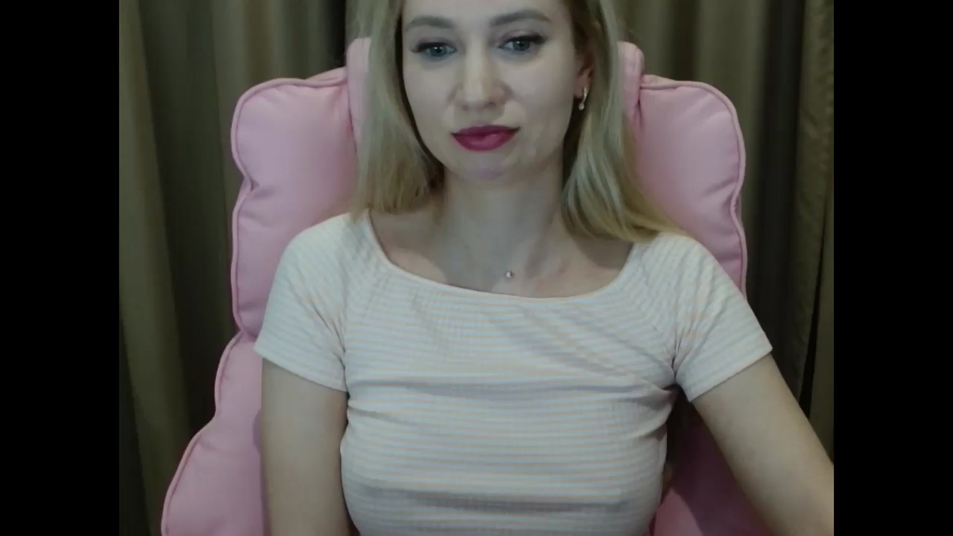 Gallery image thumbnail from Miss_Sylvia's myfreecams stream on, 04/01/2025, 18:42 image 18 of 20
