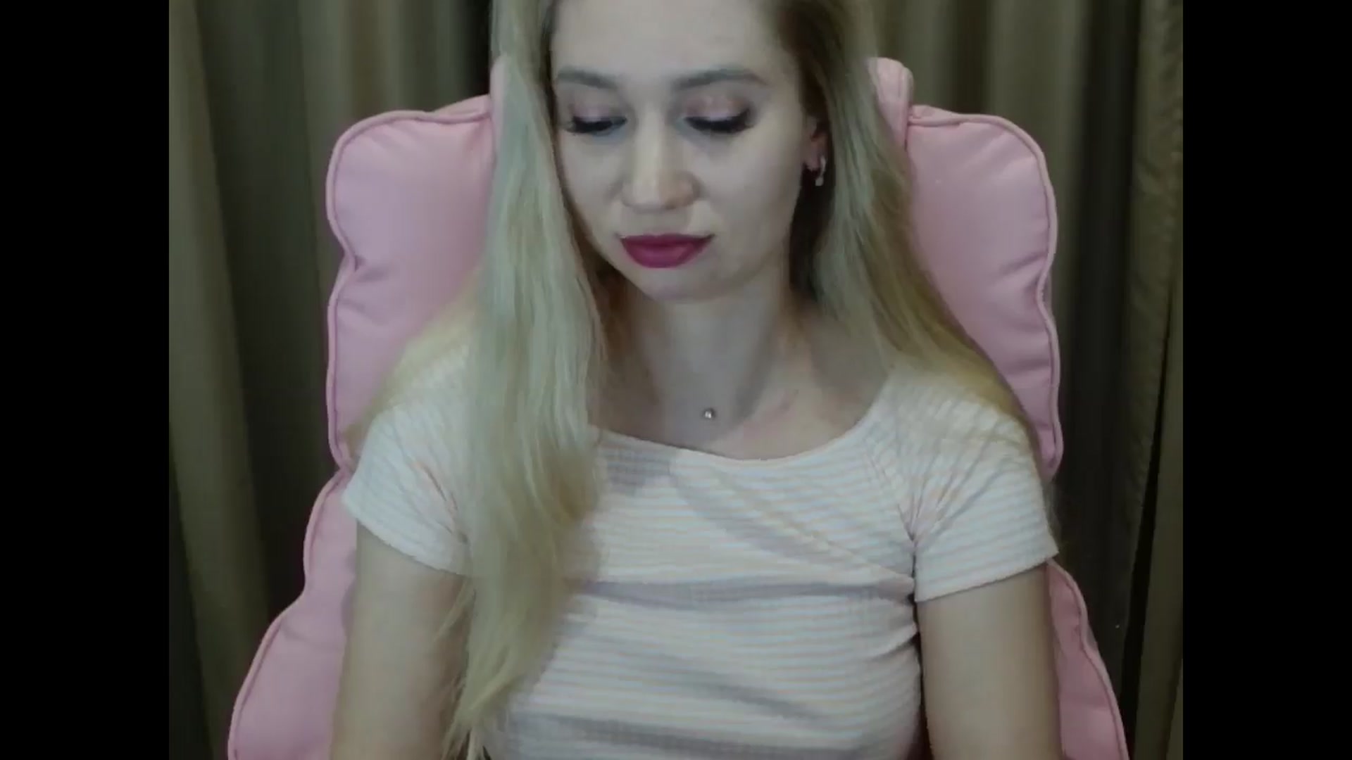 Gallery image thumbnail from Miss_Sylvia's myfreecams stream on, 04/01/2025, 18:42 image 19 of 20
